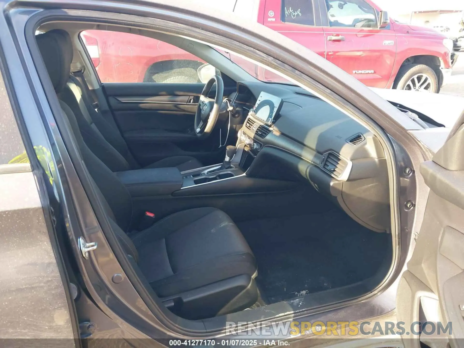5 Photograph of a damaged car 1HGCV1F12LA064156 HONDA ACCORD 2020
