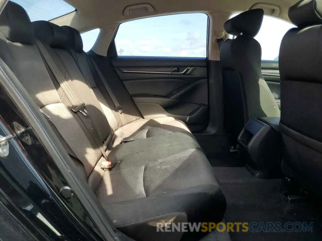 10 Photograph of a damaged car 1HGCV1F12LA114702 HONDA ACCORD 2020