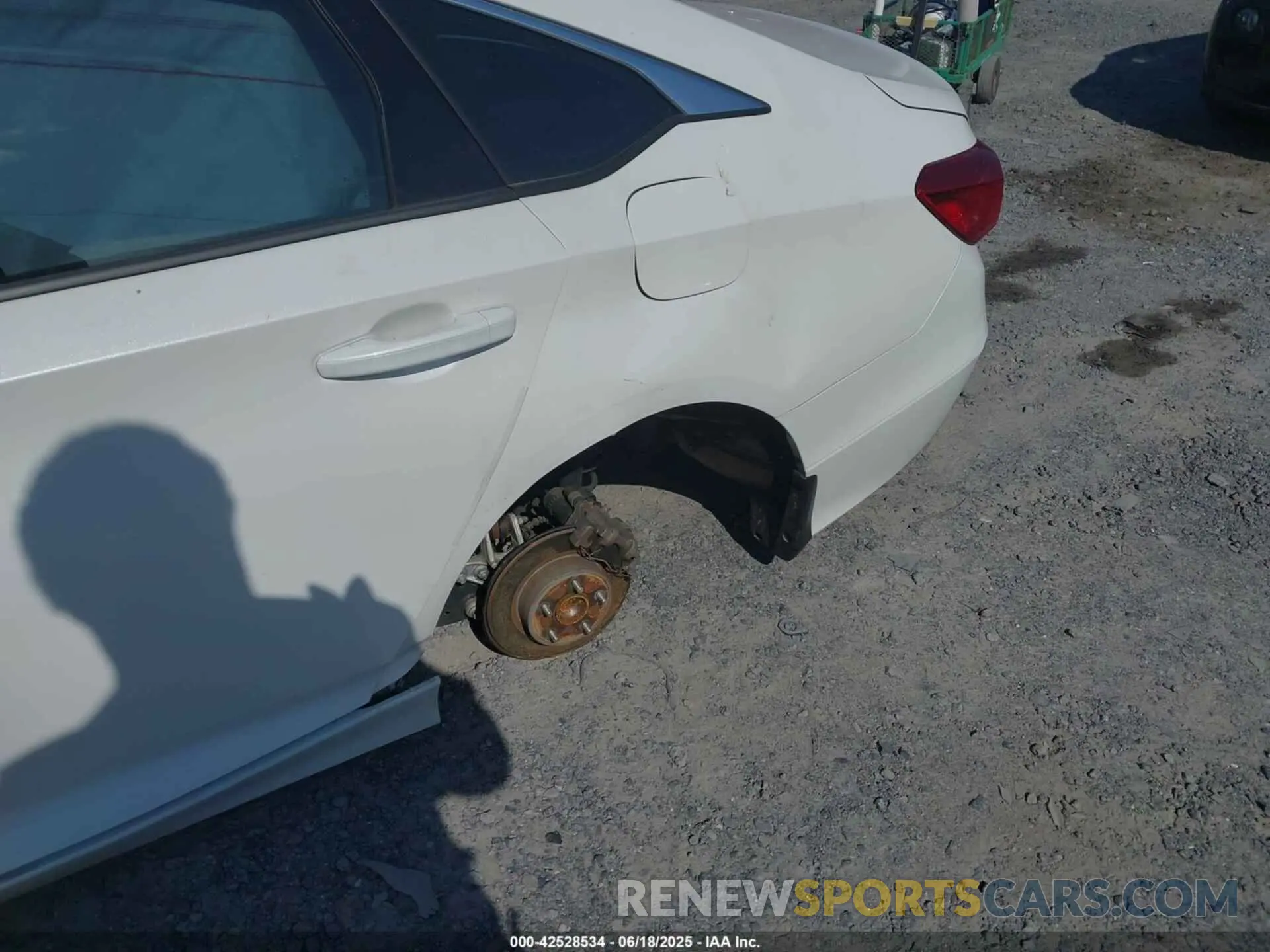 6 Photograph of a damaged car 1HGCV1F12LA120631 HONDA ACCORD 2020