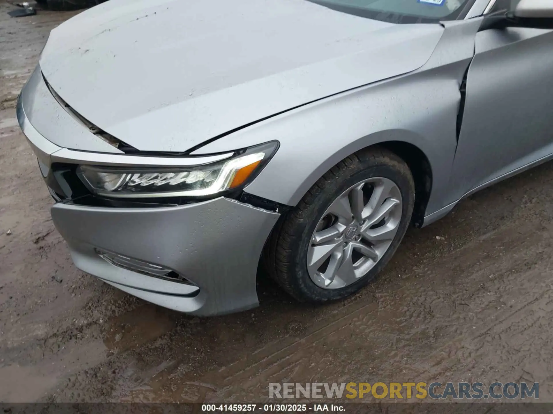 18 Photograph of a damaged car 1HGCV1F13LA006637 HONDA ACCORD 2020