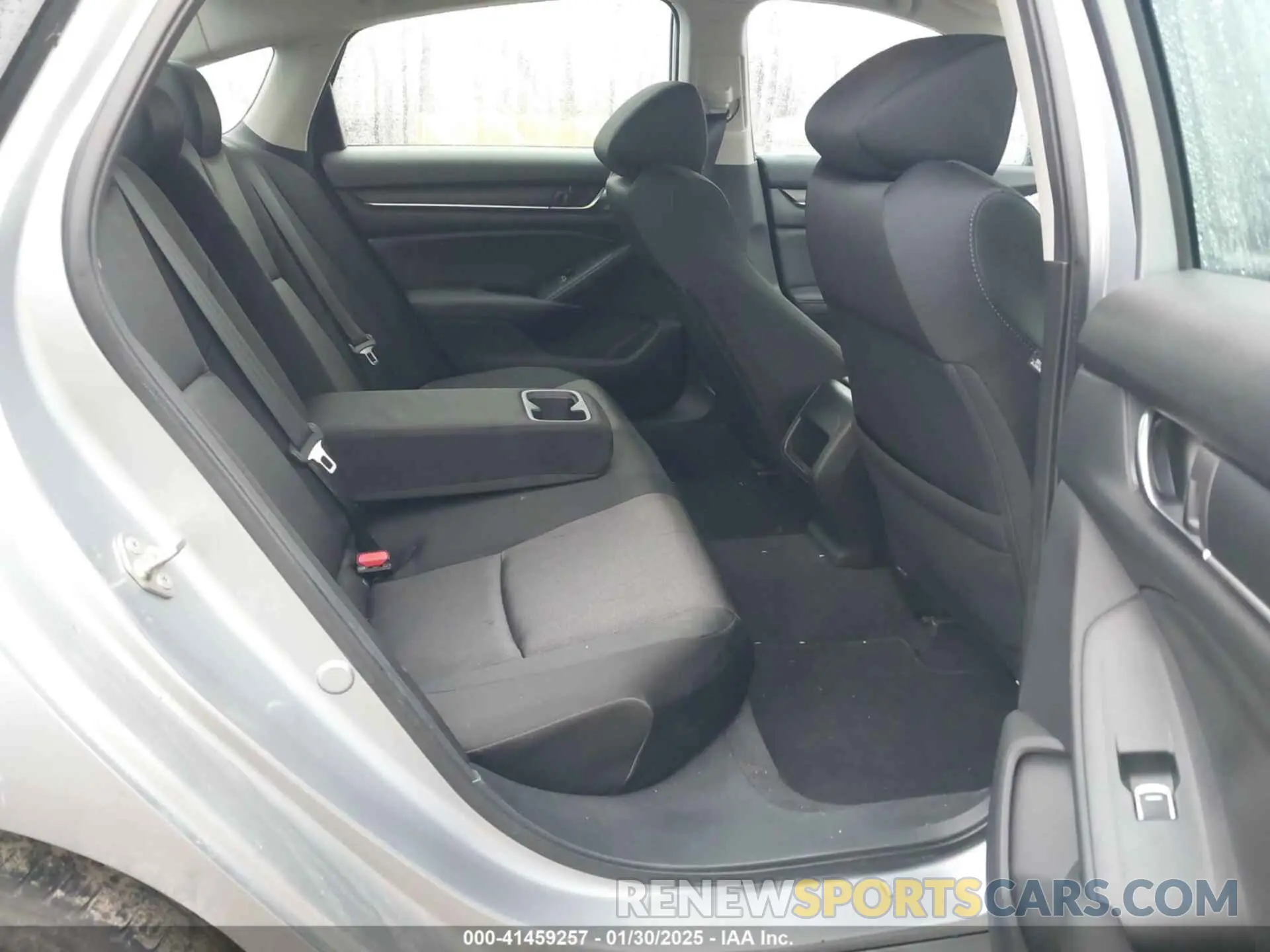 8 Photograph of a damaged car 1HGCV1F13LA006637 HONDA ACCORD 2020