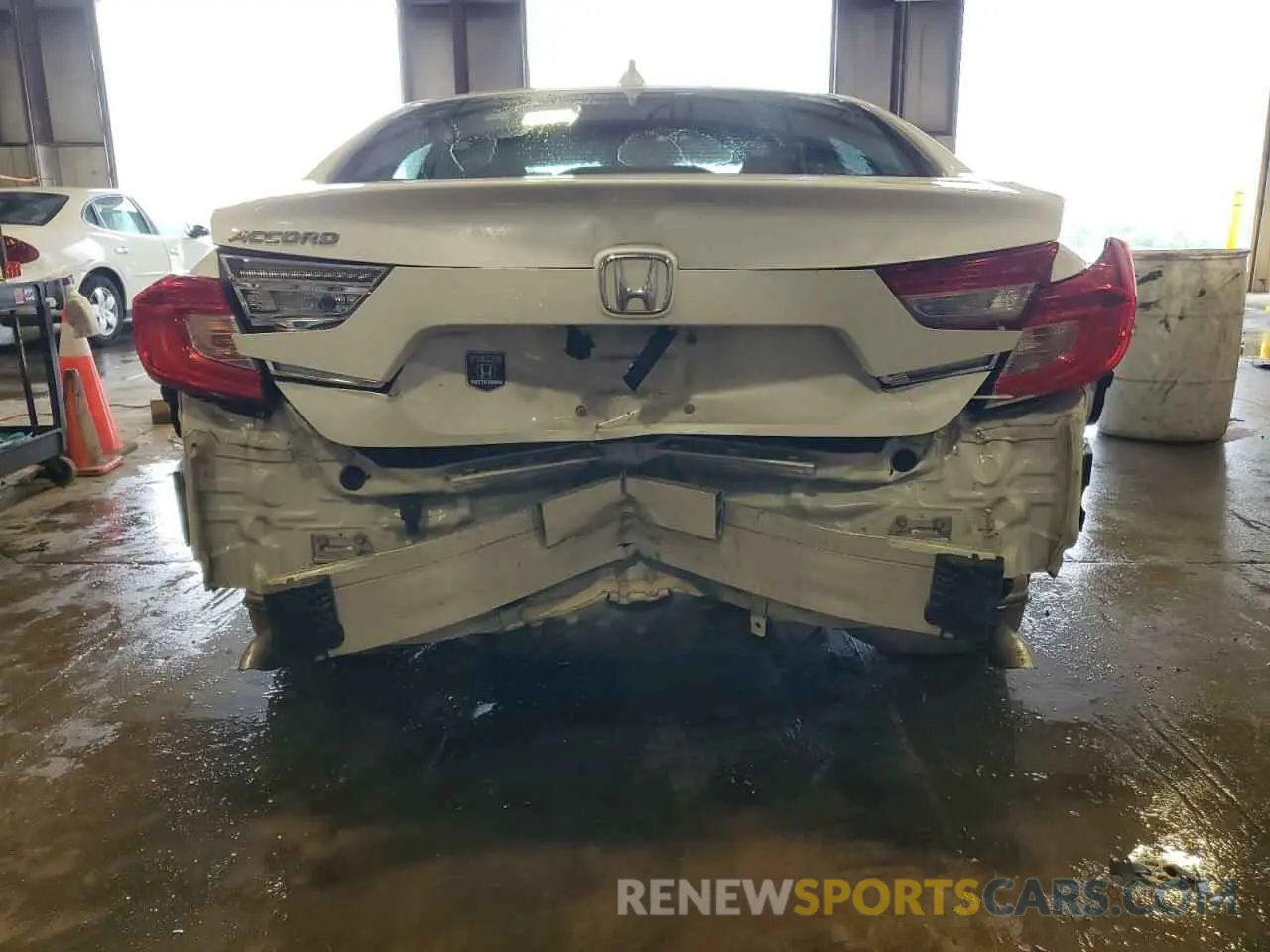 6 Photograph of a damaged car 1HGCV1F13LA040366 HONDA ACCORD 2020