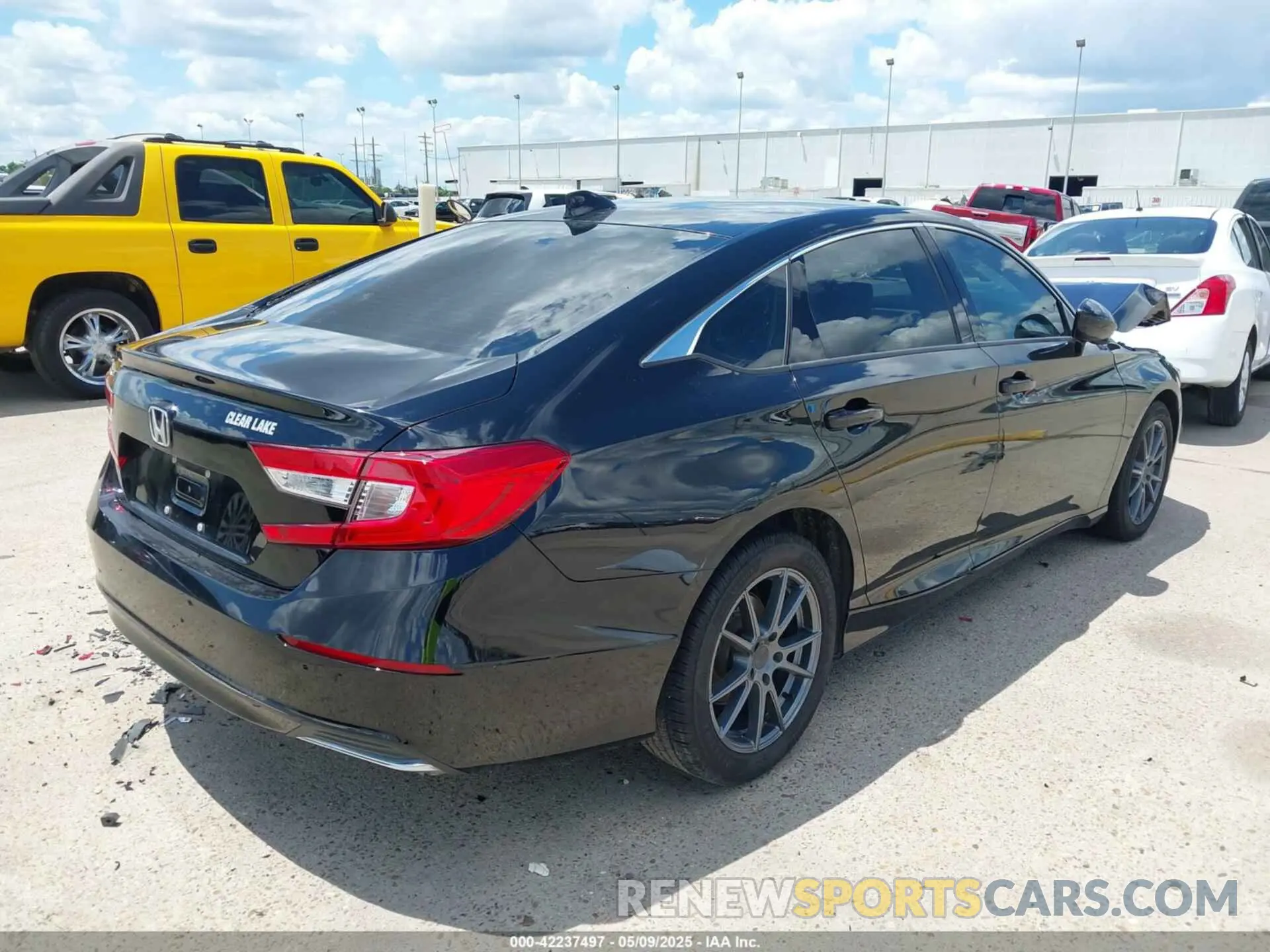 4 Photograph of a damaged car 1HGCV1F13LA068071 HONDA ACCORD 2020