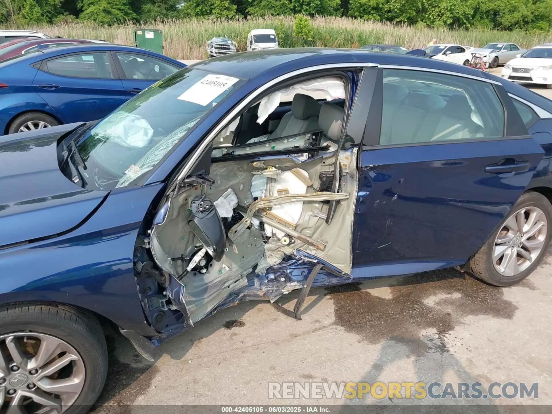 6 Photograph of a damaged car 1HGCV1F13LA098929 HONDA ACCORD 2020