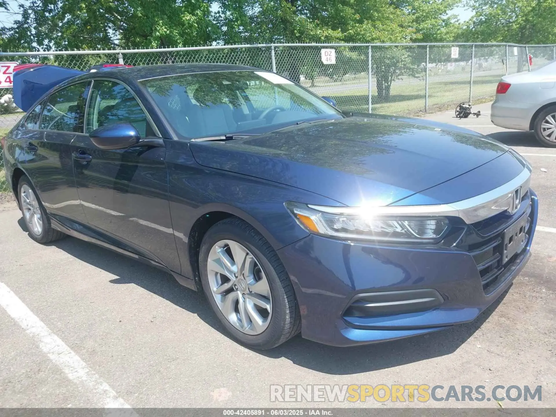 1 Photograph of a damaged car 1HGCV1F14LA005304 HONDA ACCORD 2020