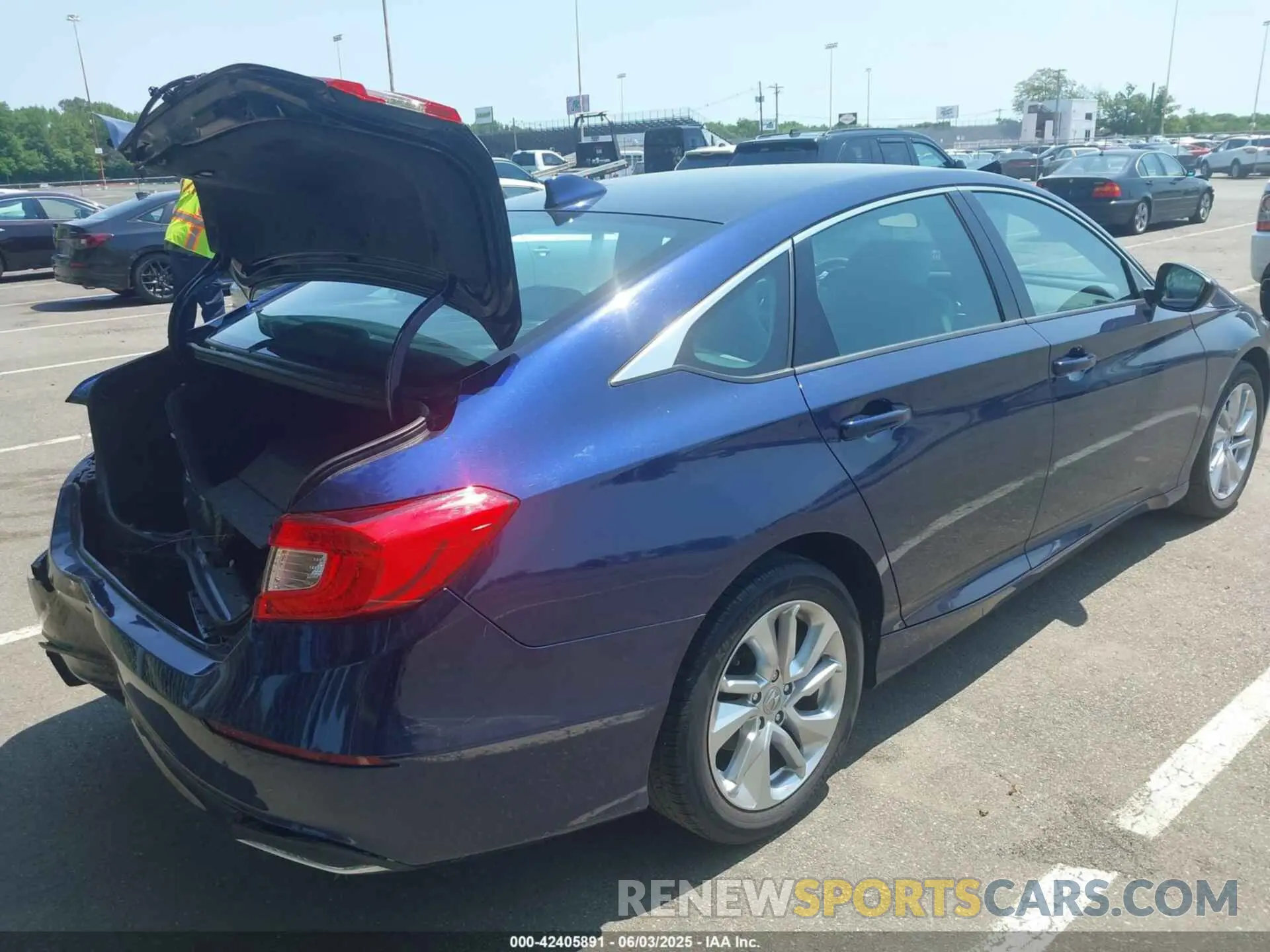 4 Photograph of a damaged car 1HGCV1F14LA005304 HONDA ACCORD 2020