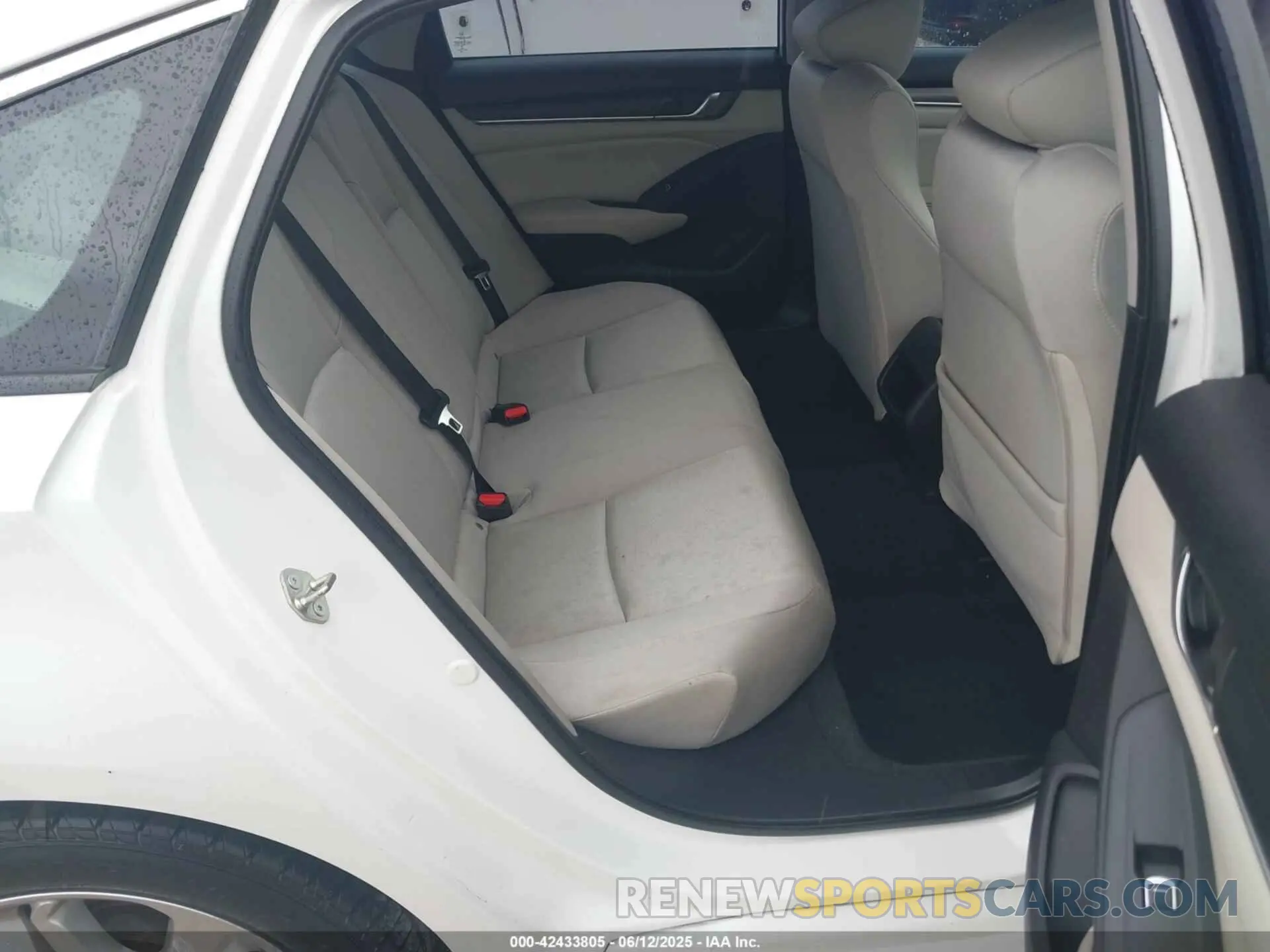 8 Photograph of a damaged car 1HGCV1F14LA097823 HONDA ACCORD 2020