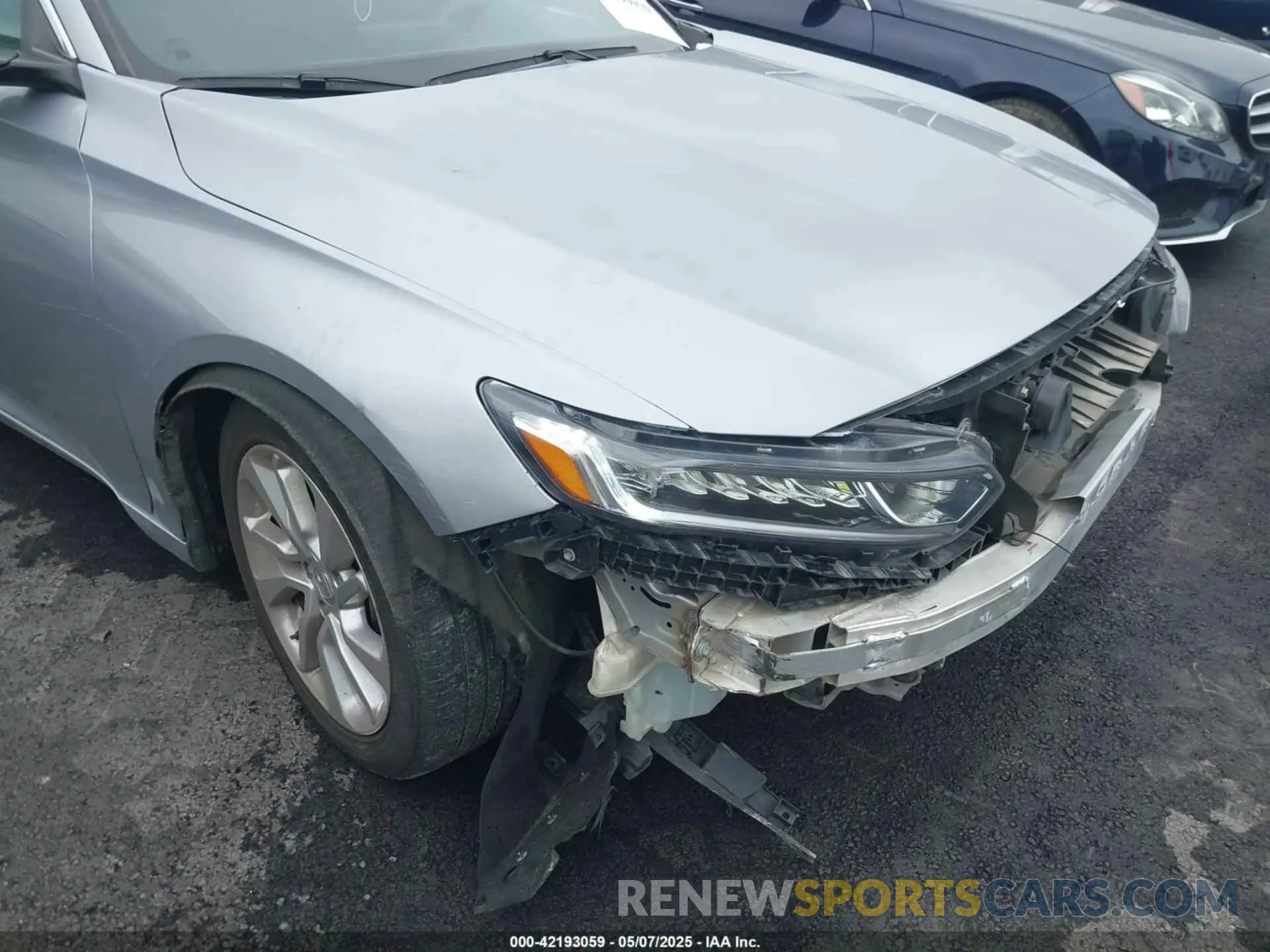 18 Photograph of a damaged car 1HGCV1F15LA006638 HONDA ACCORD 2020