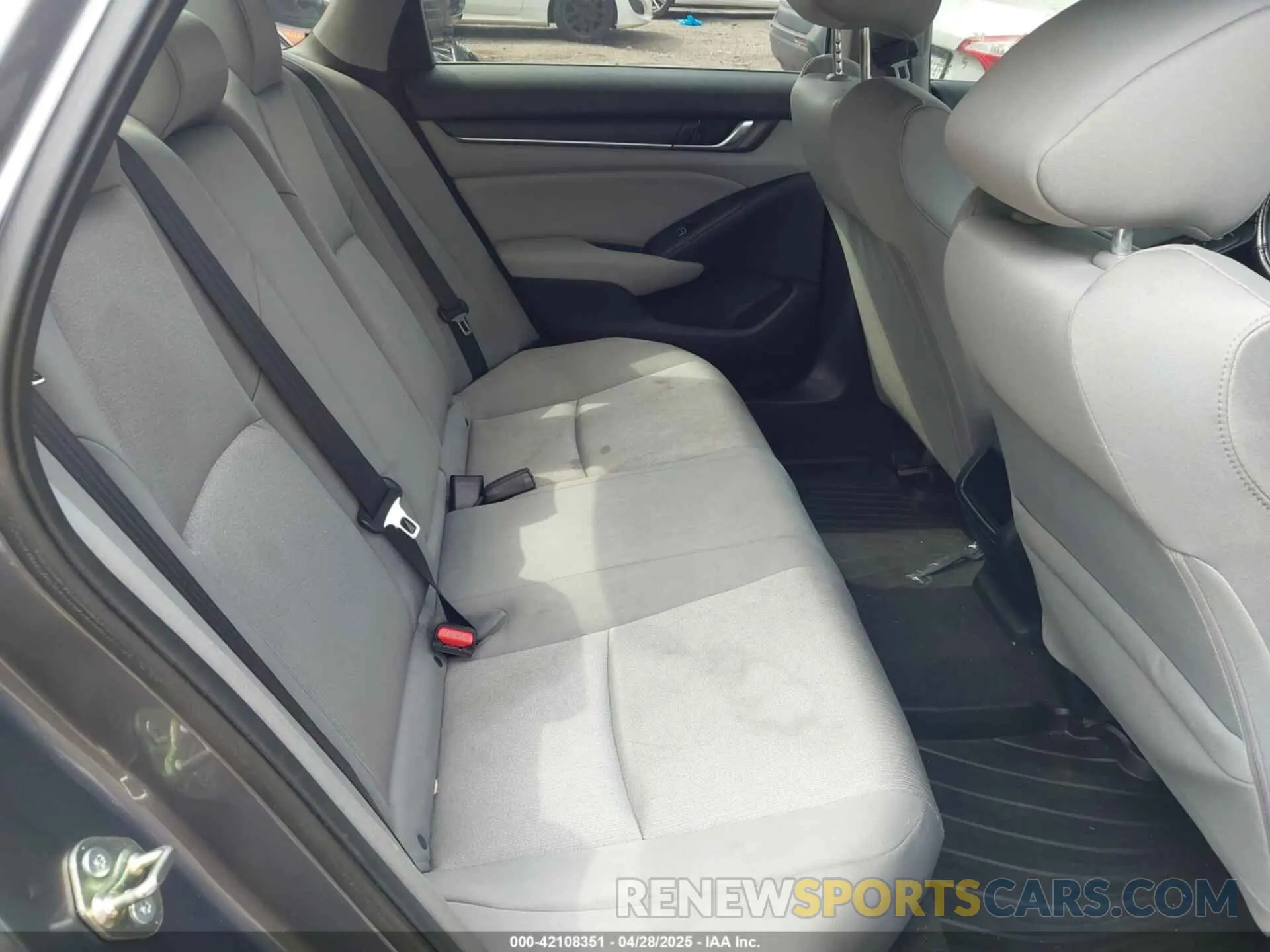 8 Photograph of a damaged car 1HGCV1F15LA046511 HONDA ACCORD 2020