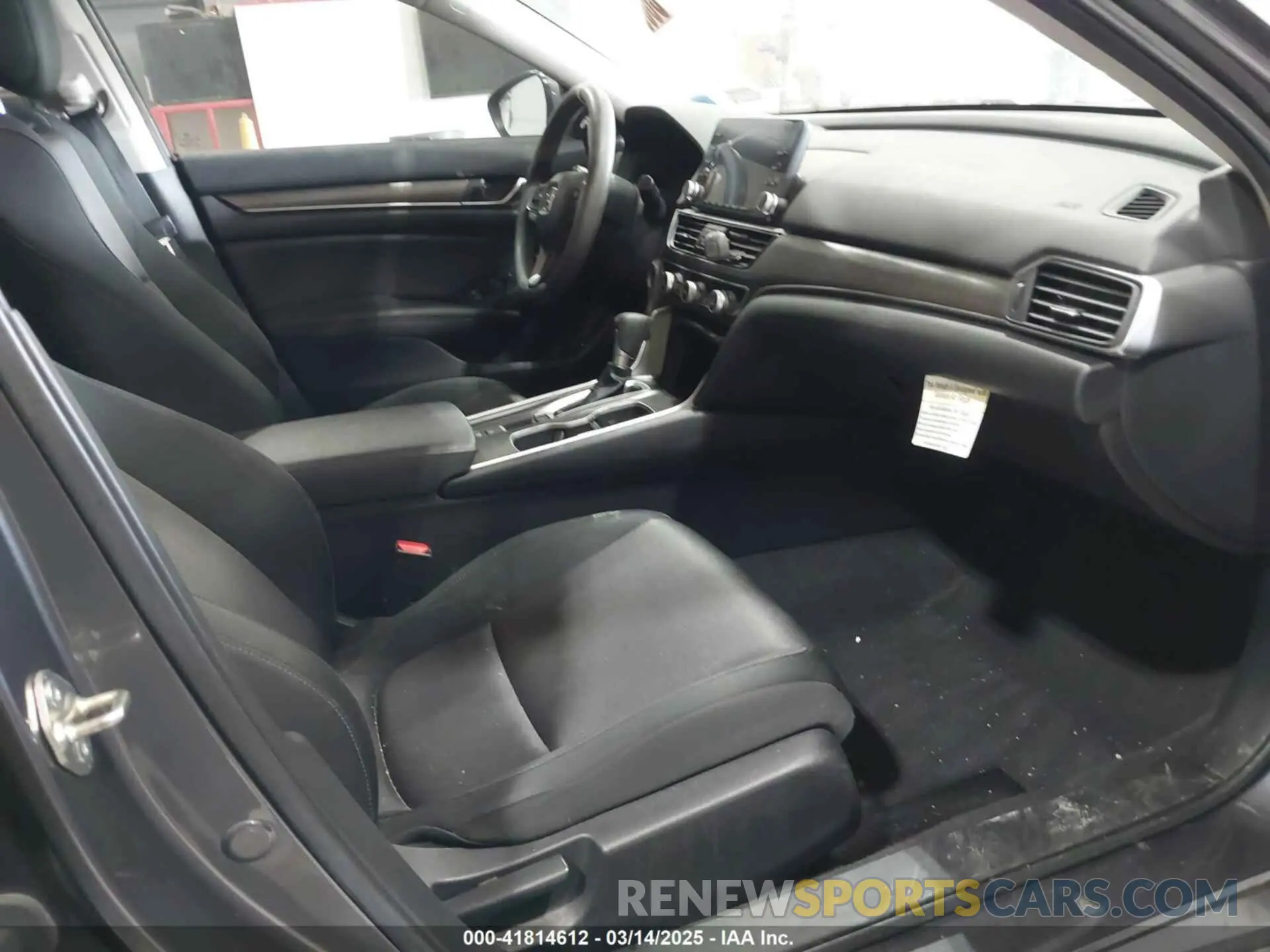 5 Photograph of a damaged car 1HGCV1F15LA060330 HONDA ACCORD 2020