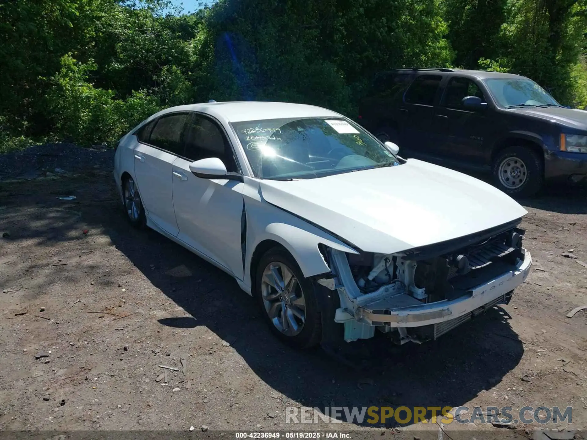 1 Photograph of a damaged car 1HGCV1F15LA062739 HONDA ACCORD 2020