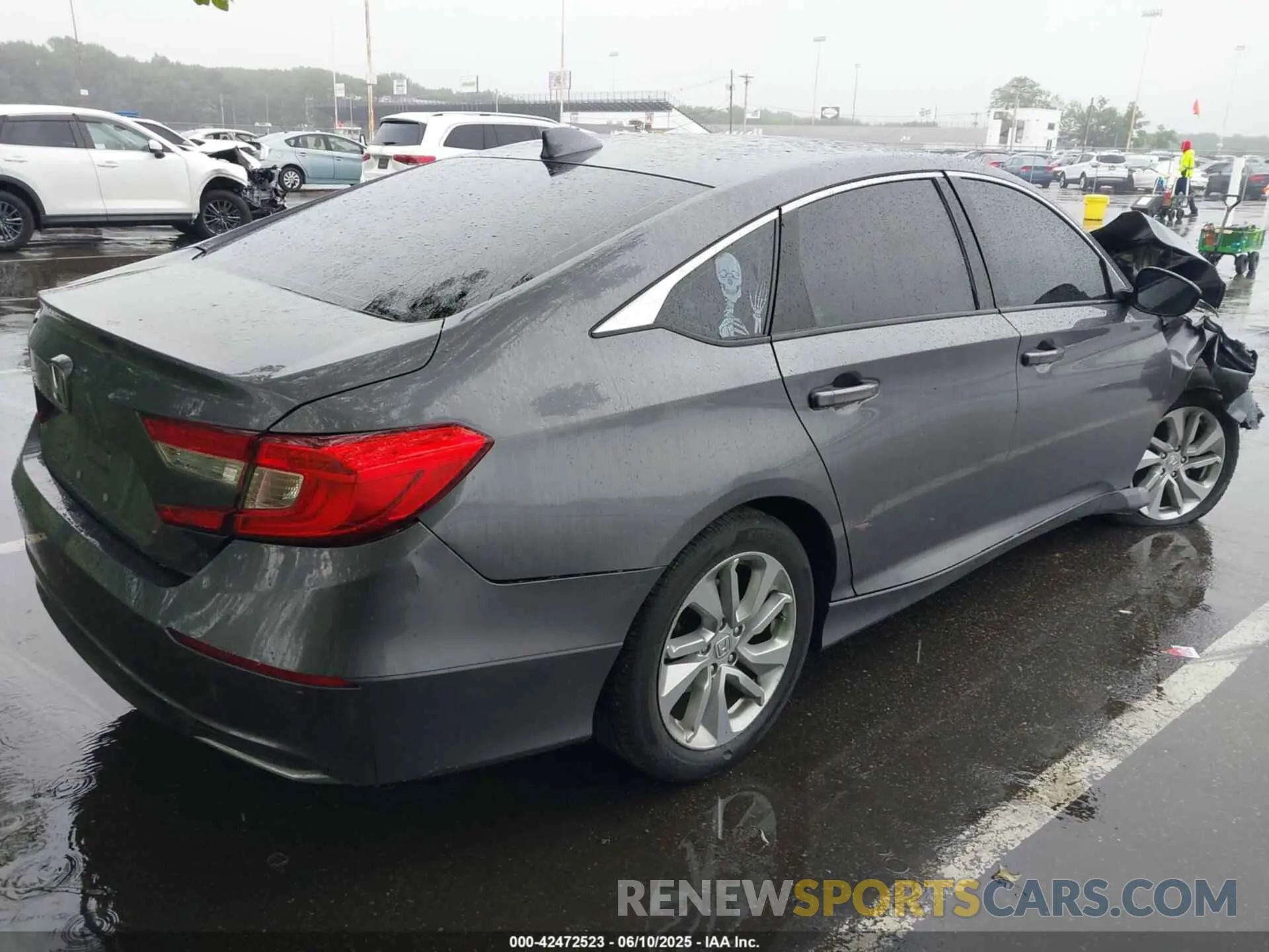 4 Photograph of a damaged car 1HGCV1F15LA125936 HONDA ACCORD 2020