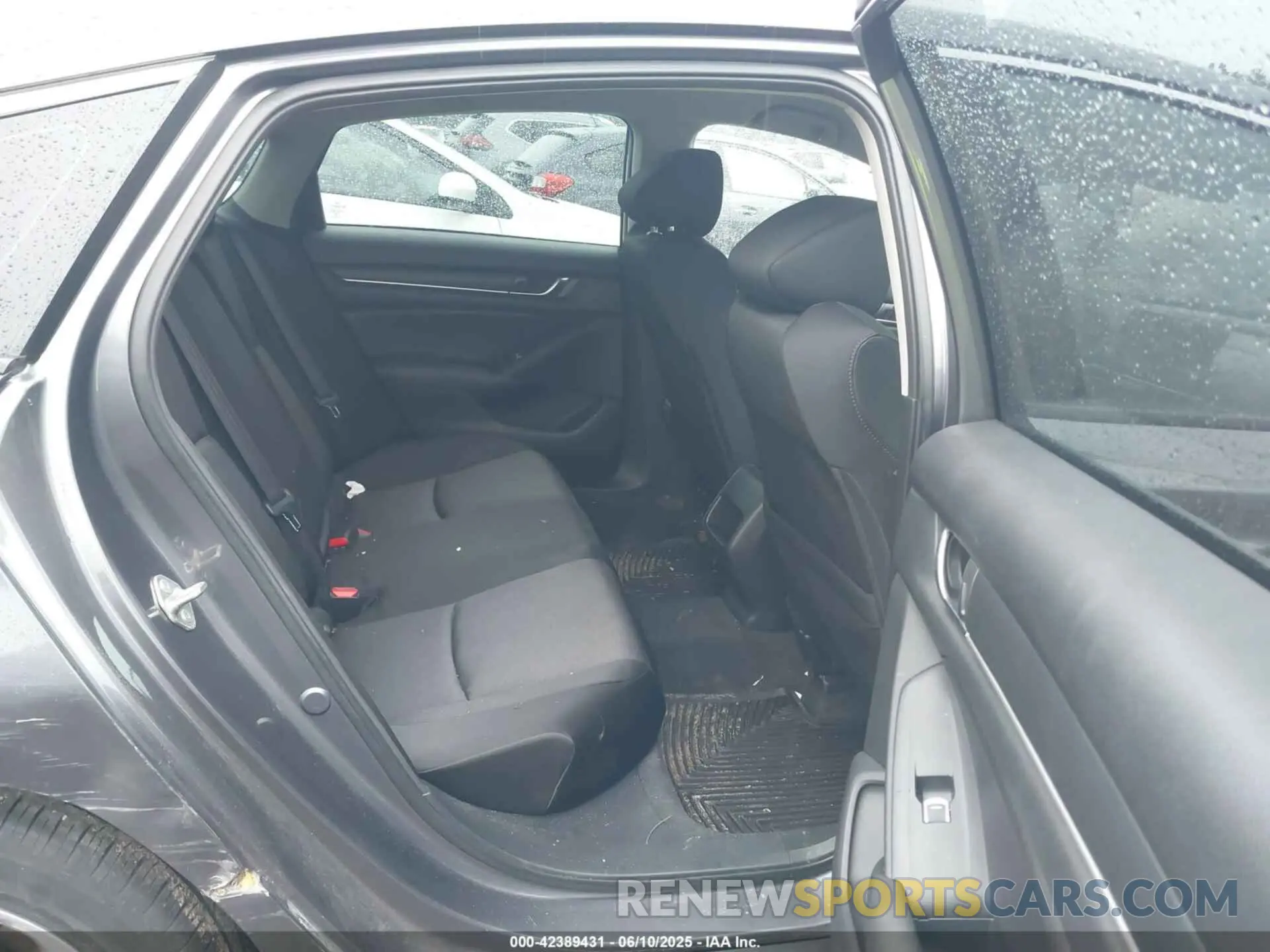 8 Photograph of a damaged car 1HGCV1F16LA007300 HONDA ACCORD 2020