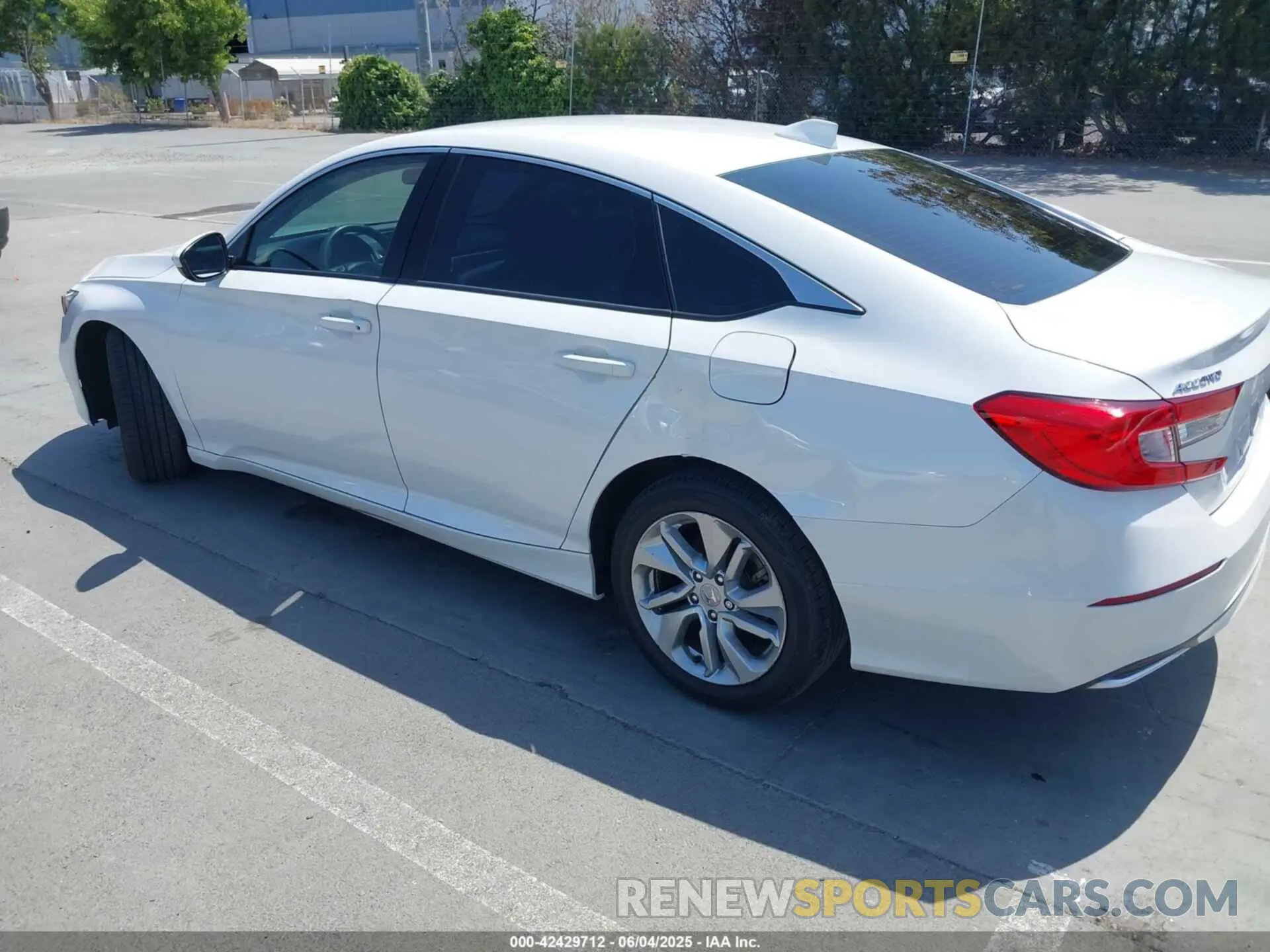 6 Photograph of a damaged car 1HGCV1F16LA070669 HONDA ACCORD 2020