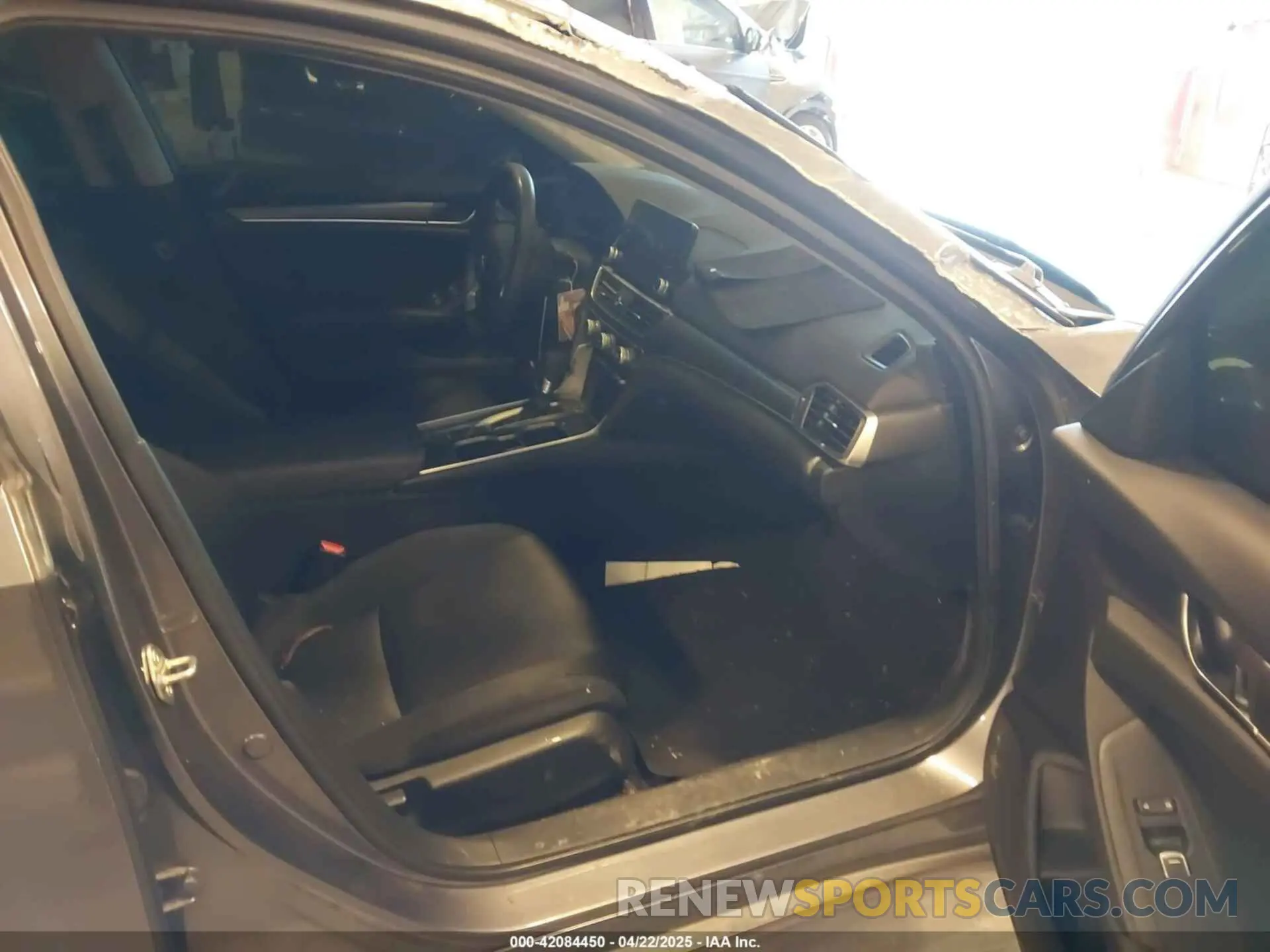 5 Photograph of a damaged car 1HGCV1F17LA007385 HONDA ACCORD 2020