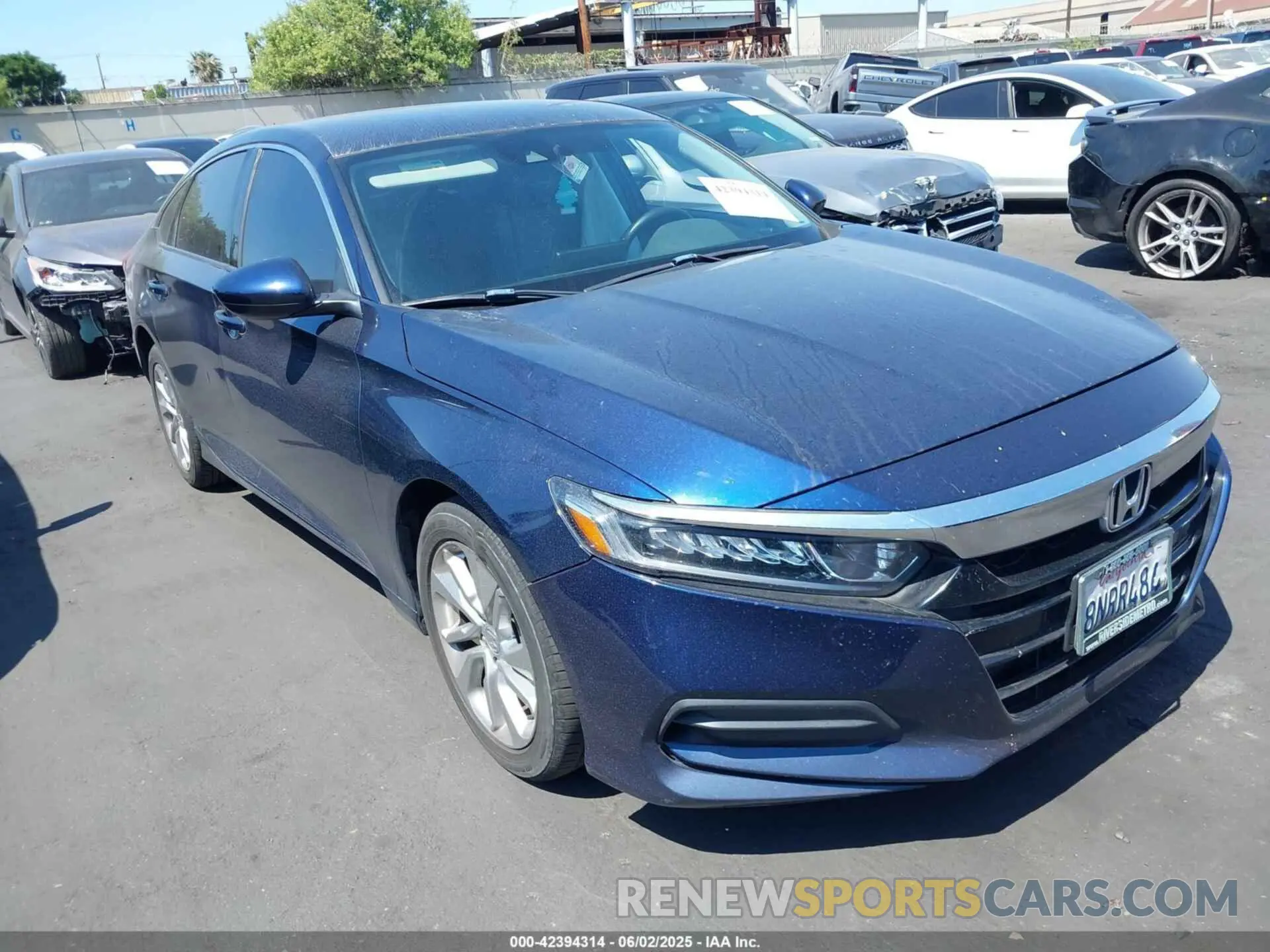 1 Photograph of a damaged car 1HGCV1F18LA005399 HONDA ACCORD 2020