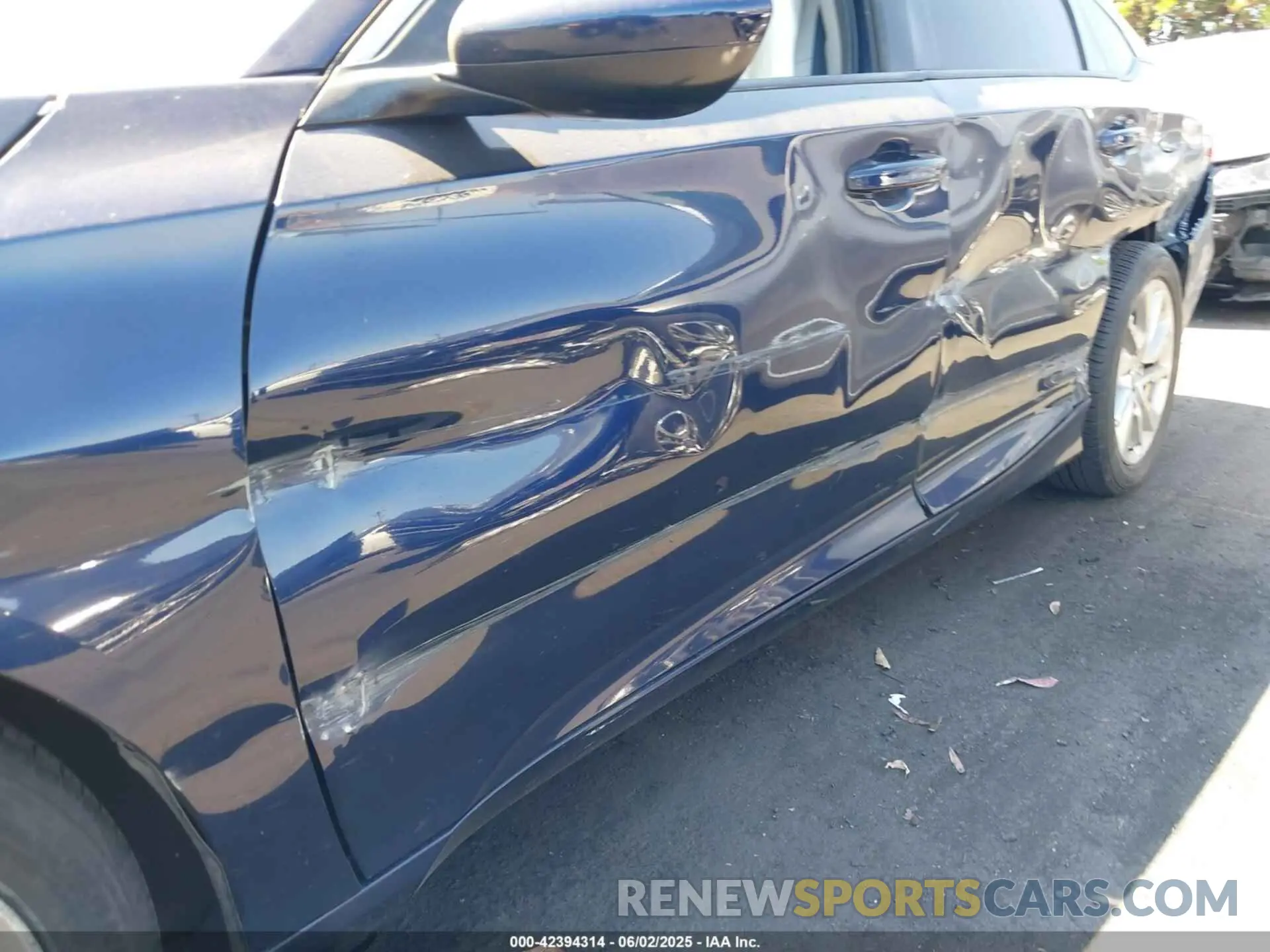 18 Photograph of a damaged car 1HGCV1F18LA005399 HONDA ACCORD 2020