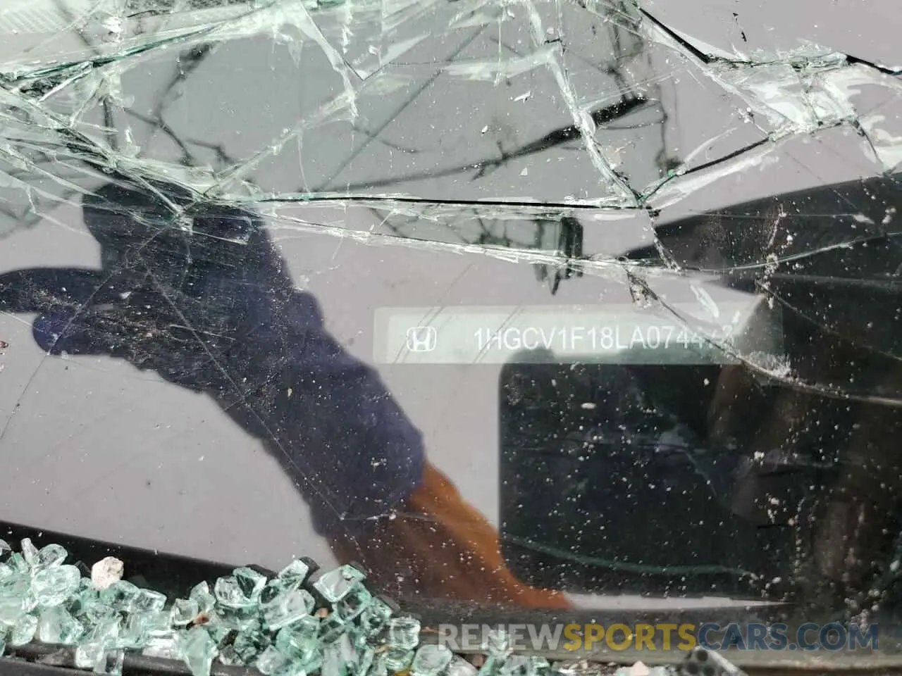 13 Photograph of a damaged car 1HGCV1F18LA074478 HONDA ACCORD 2020