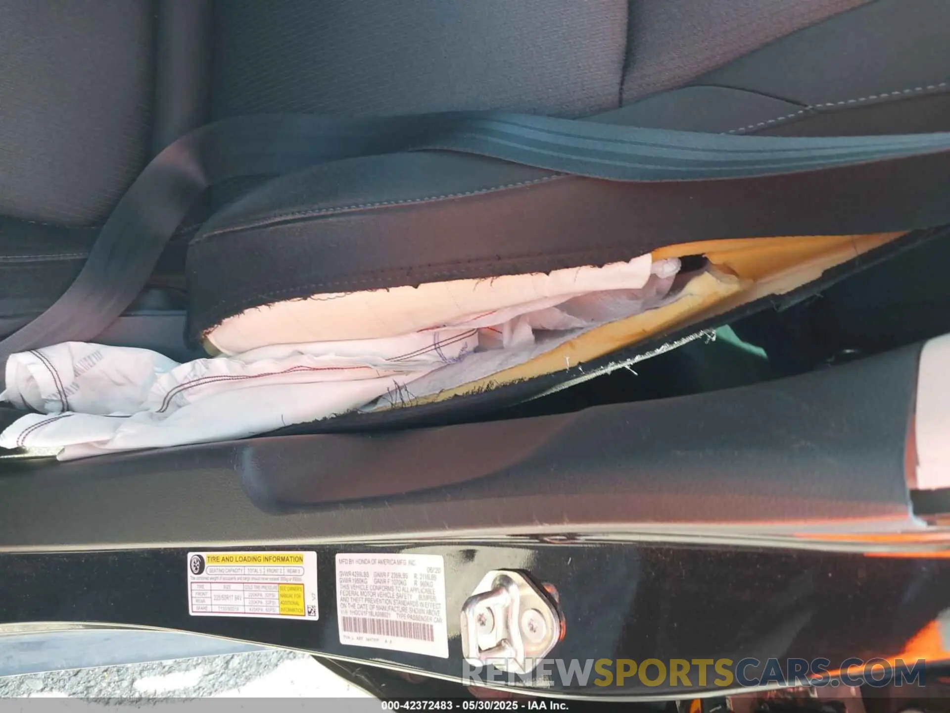19 Photograph of a damaged car 1HGCV1F18LA098621 HONDA ACCORD 2020