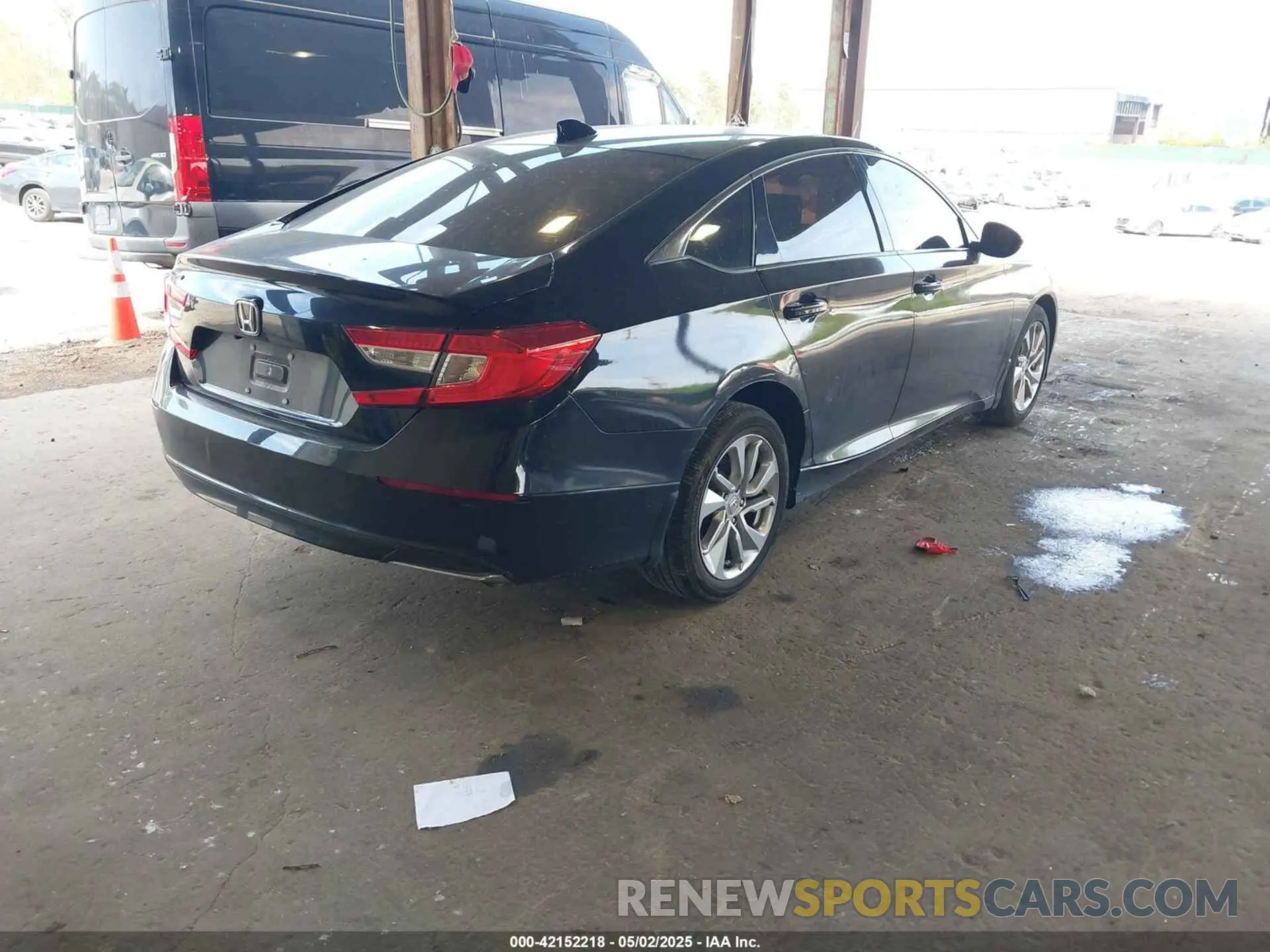 4 Photograph of a damaged car 1HGCV1F19LA098384 HONDA ACCORD 2020