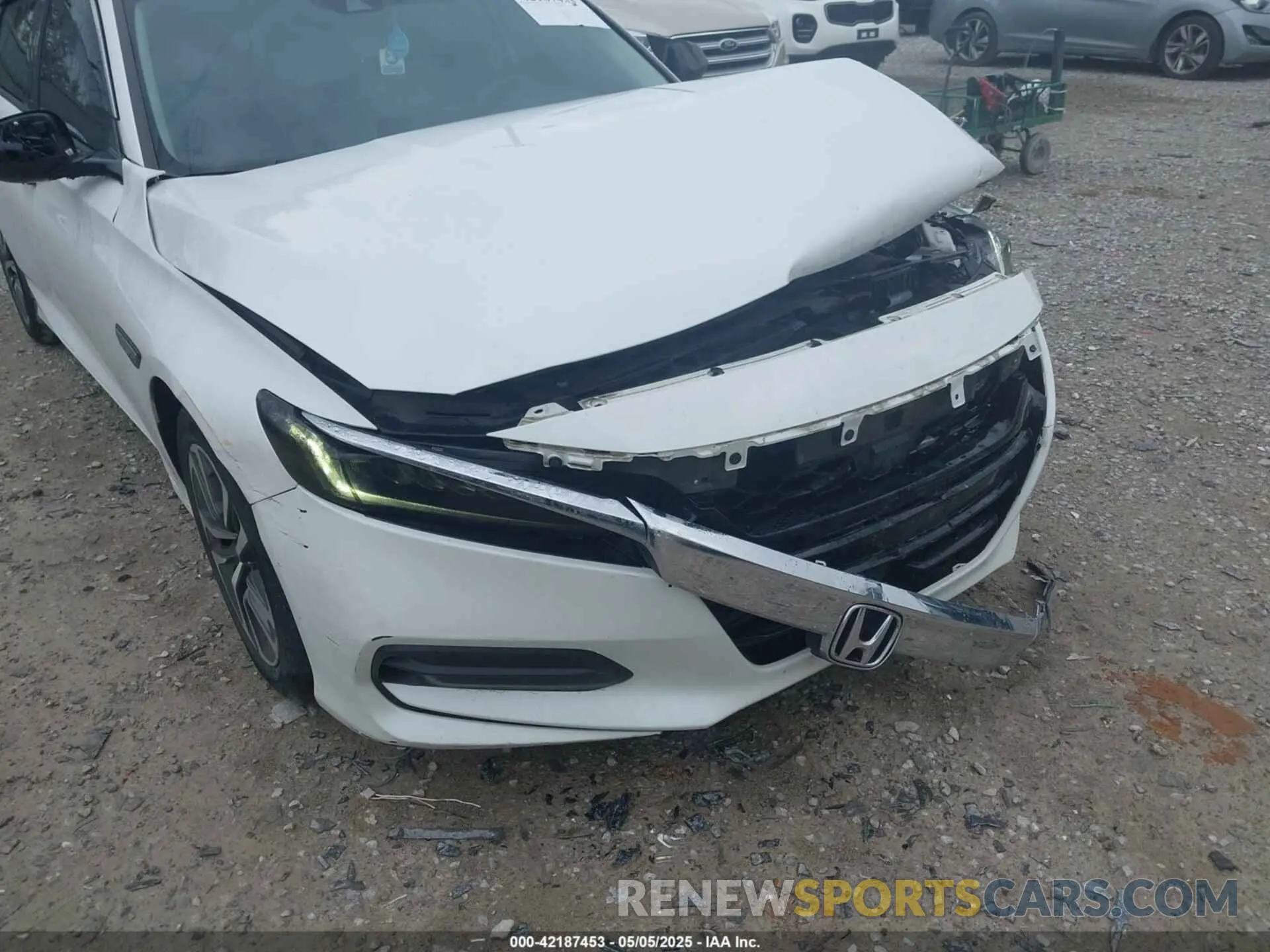 21 Photograph of a damaged car 1HGCV1F19LA130492 HONDA ACCORD 2020