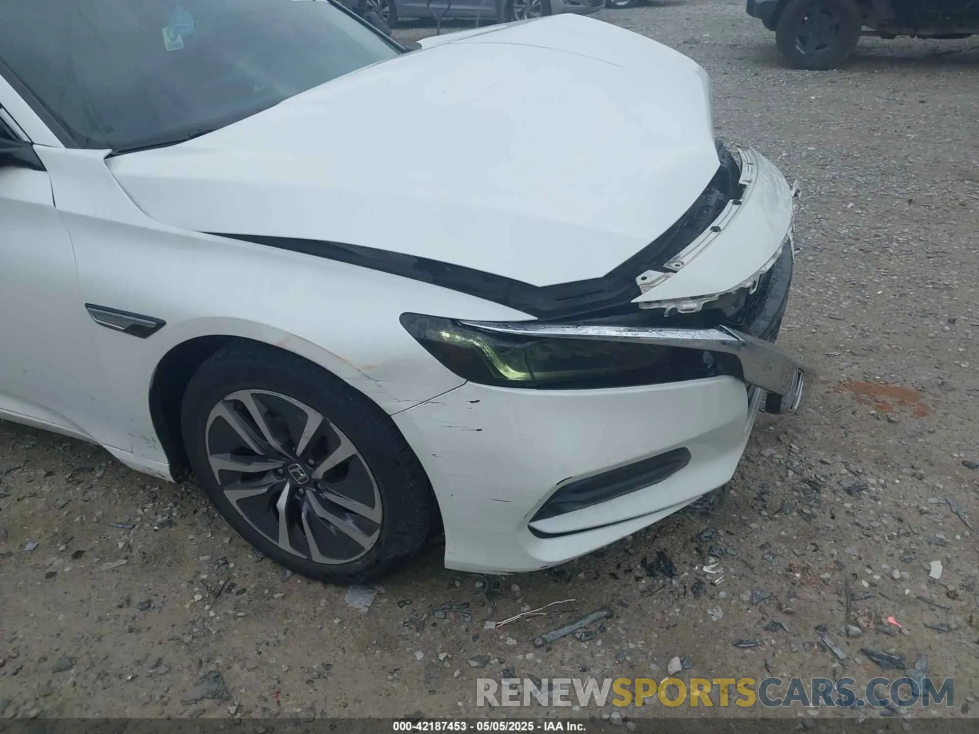 22 Photograph of a damaged car 1HGCV1F19LA130492 HONDA ACCORD 2020