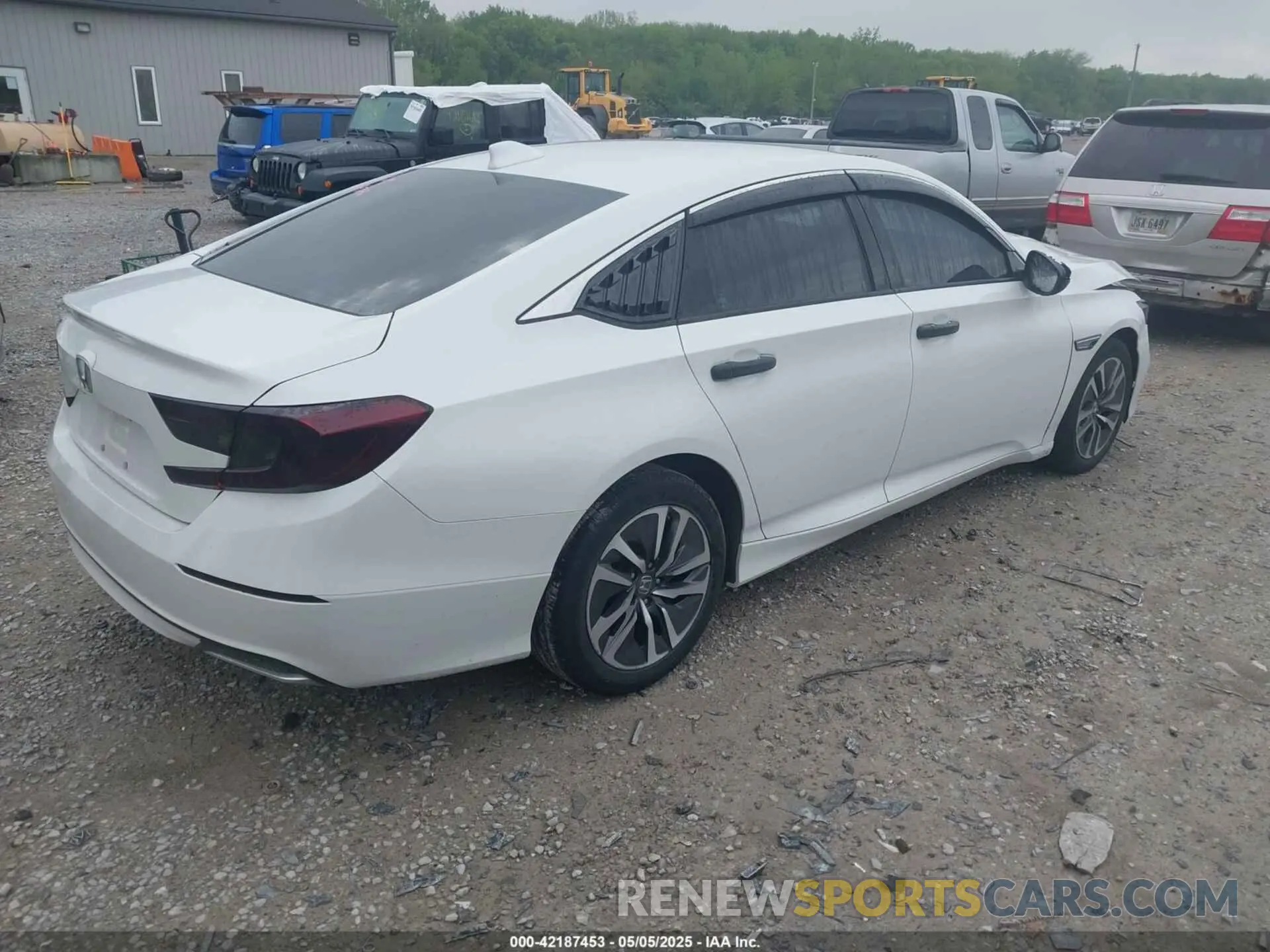 4 Photograph of a damaged car 1HGCV1F19LA130492 HONDA ACCORD 2020