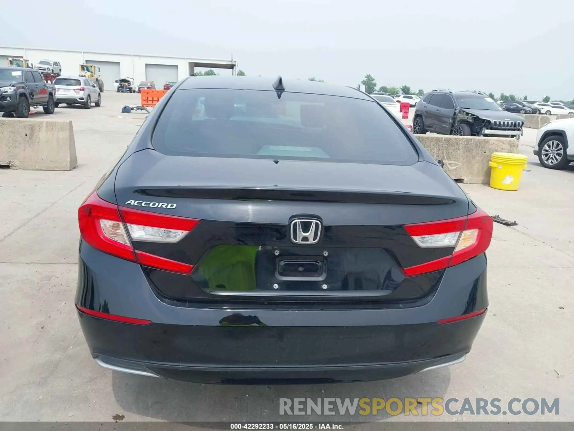 16 Photograph of a damaged car 1HGCV1F1XLA141114 HONDA ACCORD 2020