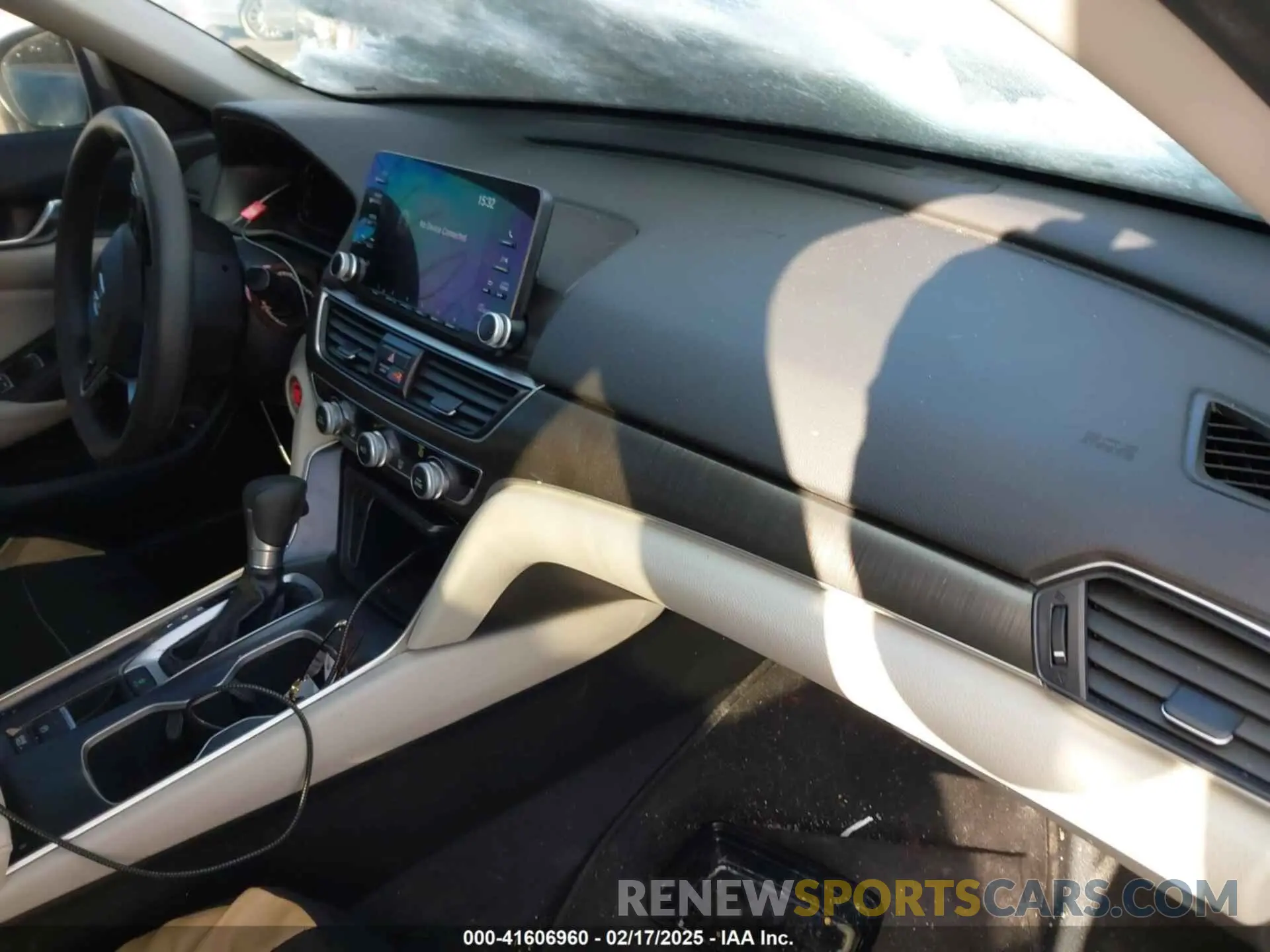5 Photograph of a damaged car 1HGCV1F1XLA143171 HONDA ACCORD 2020