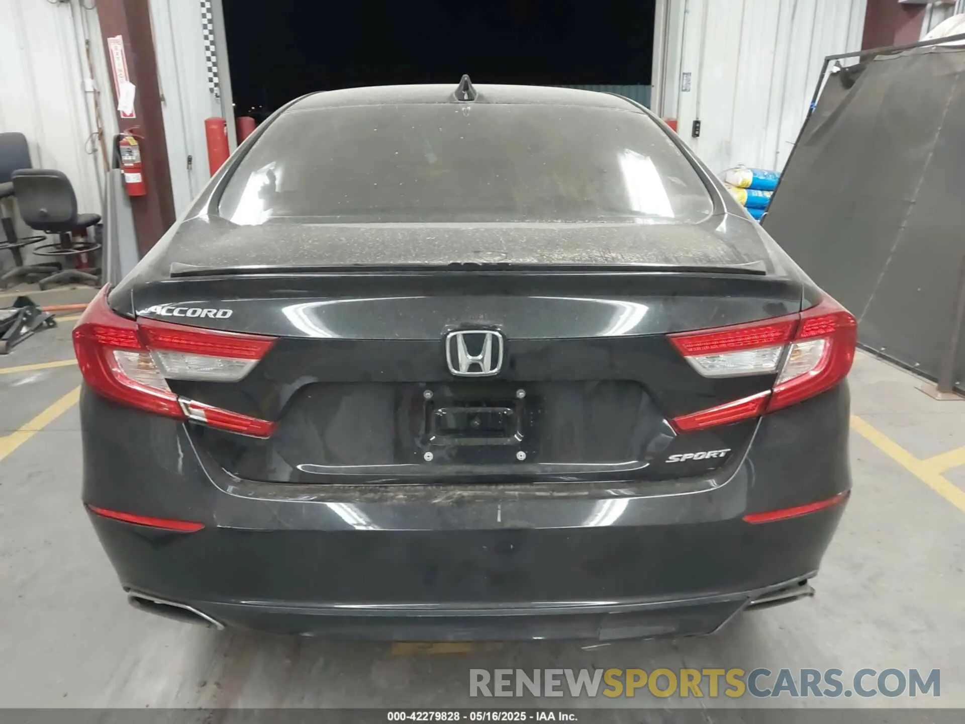 16 Photograph of a damaged car 1HGCV1F30LA038088 HONDA ACCORD 2020