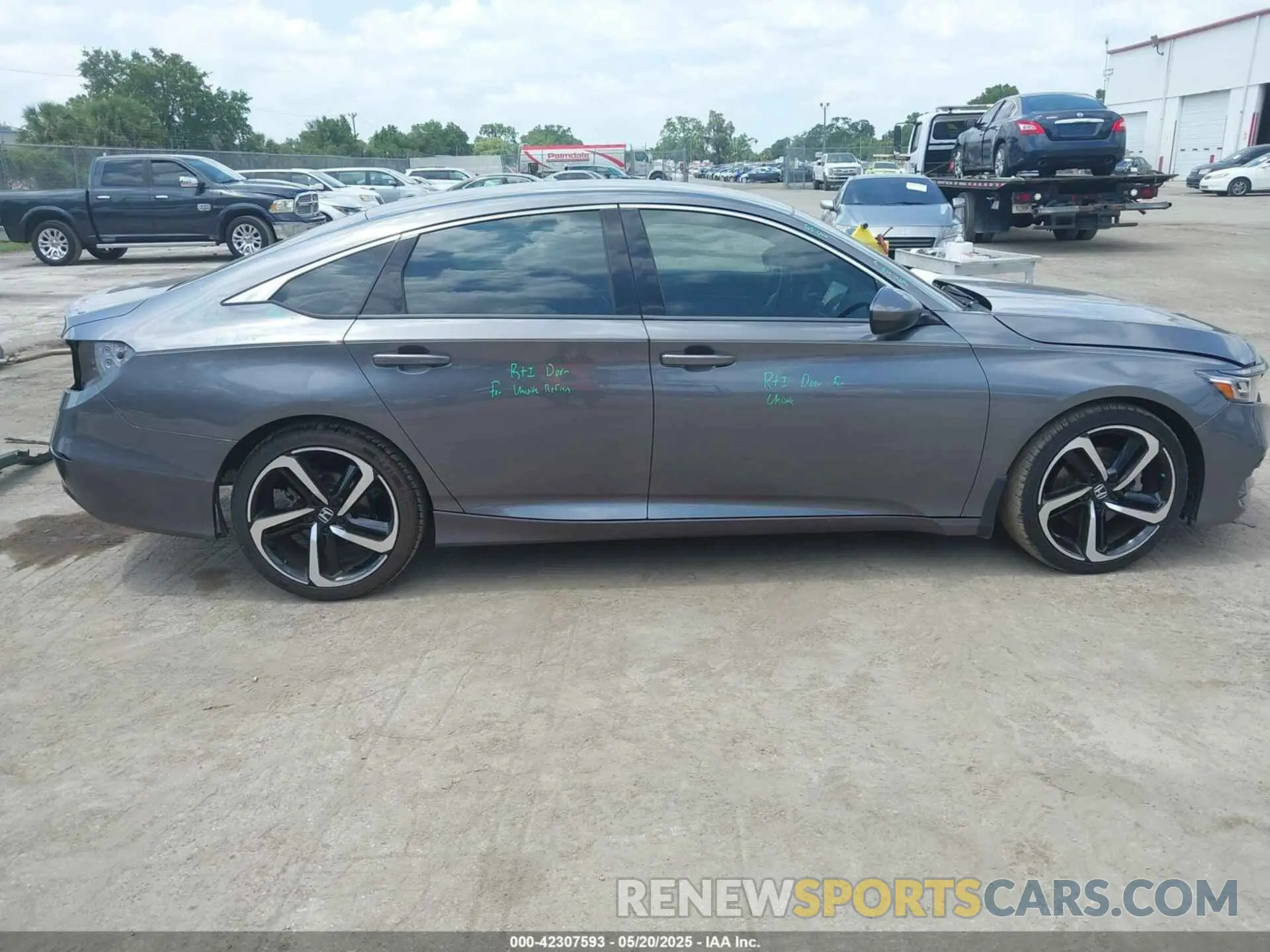 13 Photograph of a damaged car 1HGCV1F30LA075691 HONDA ACCORD 2020