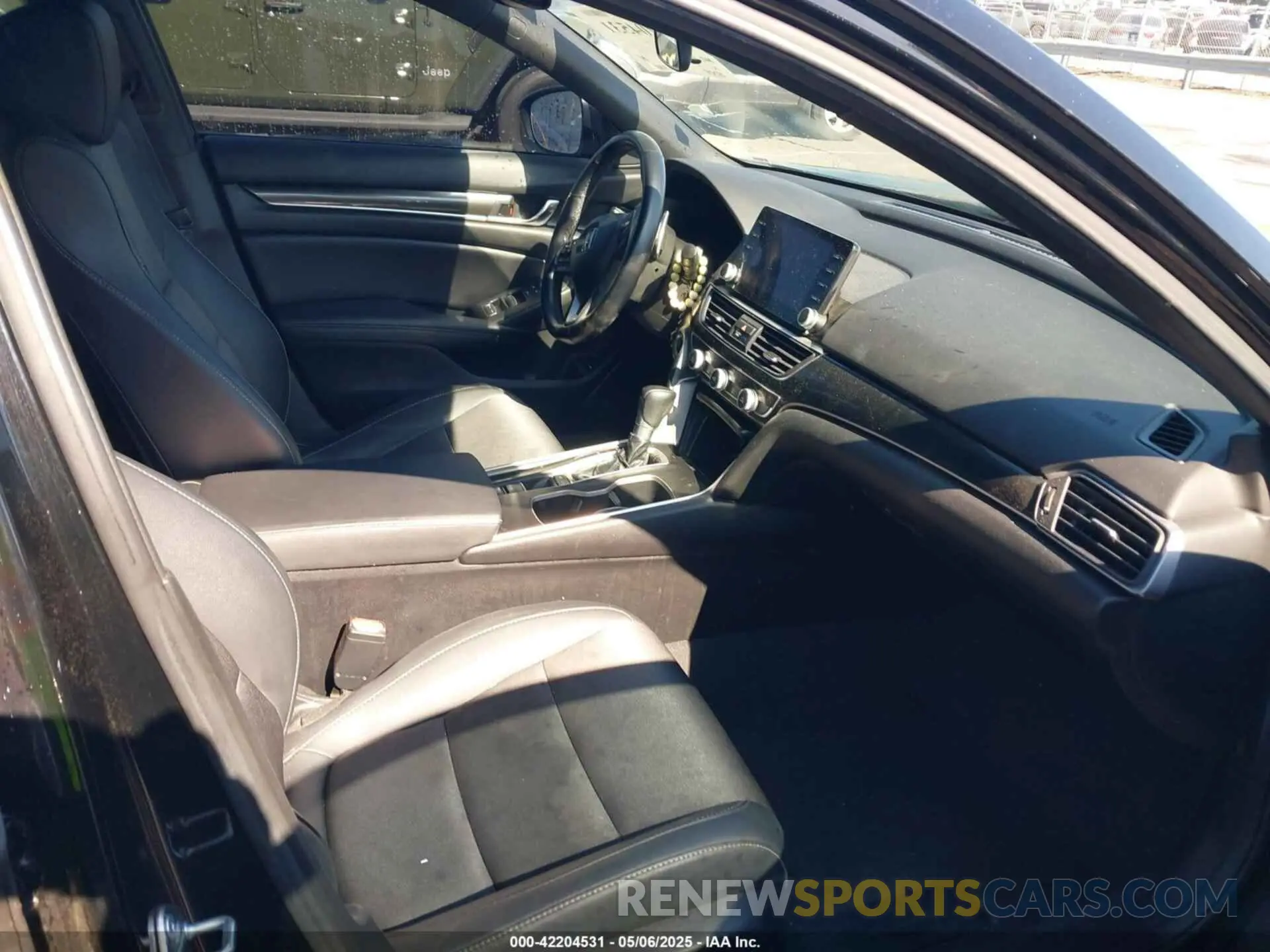 5 Photograph of a damaged car 1HGCV1F30LA156402 HONDA ACCORD 2020