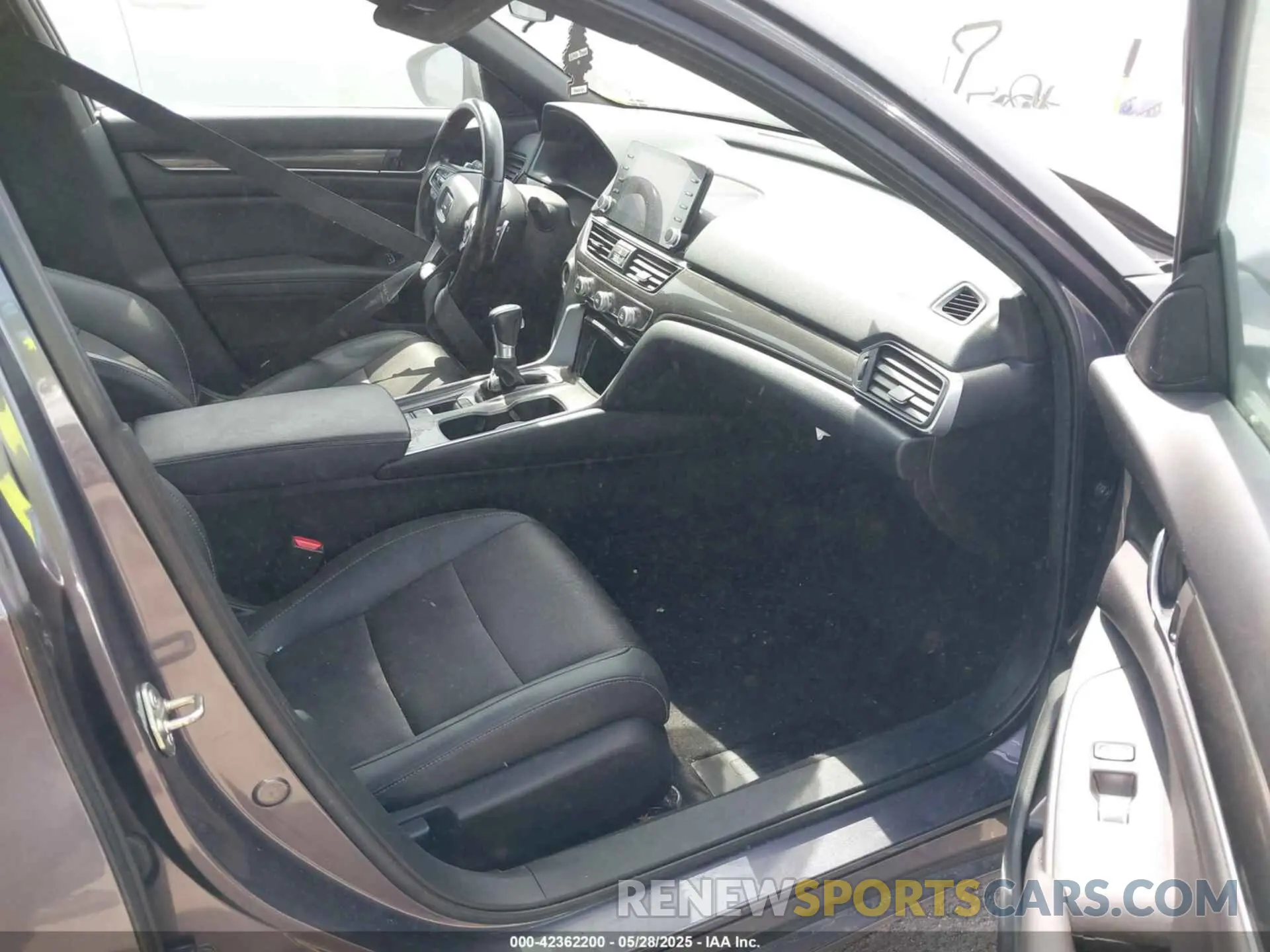 5 Photograph of a damaged car 1HGCV1F31LA018481 HONDA ACCORD 2020