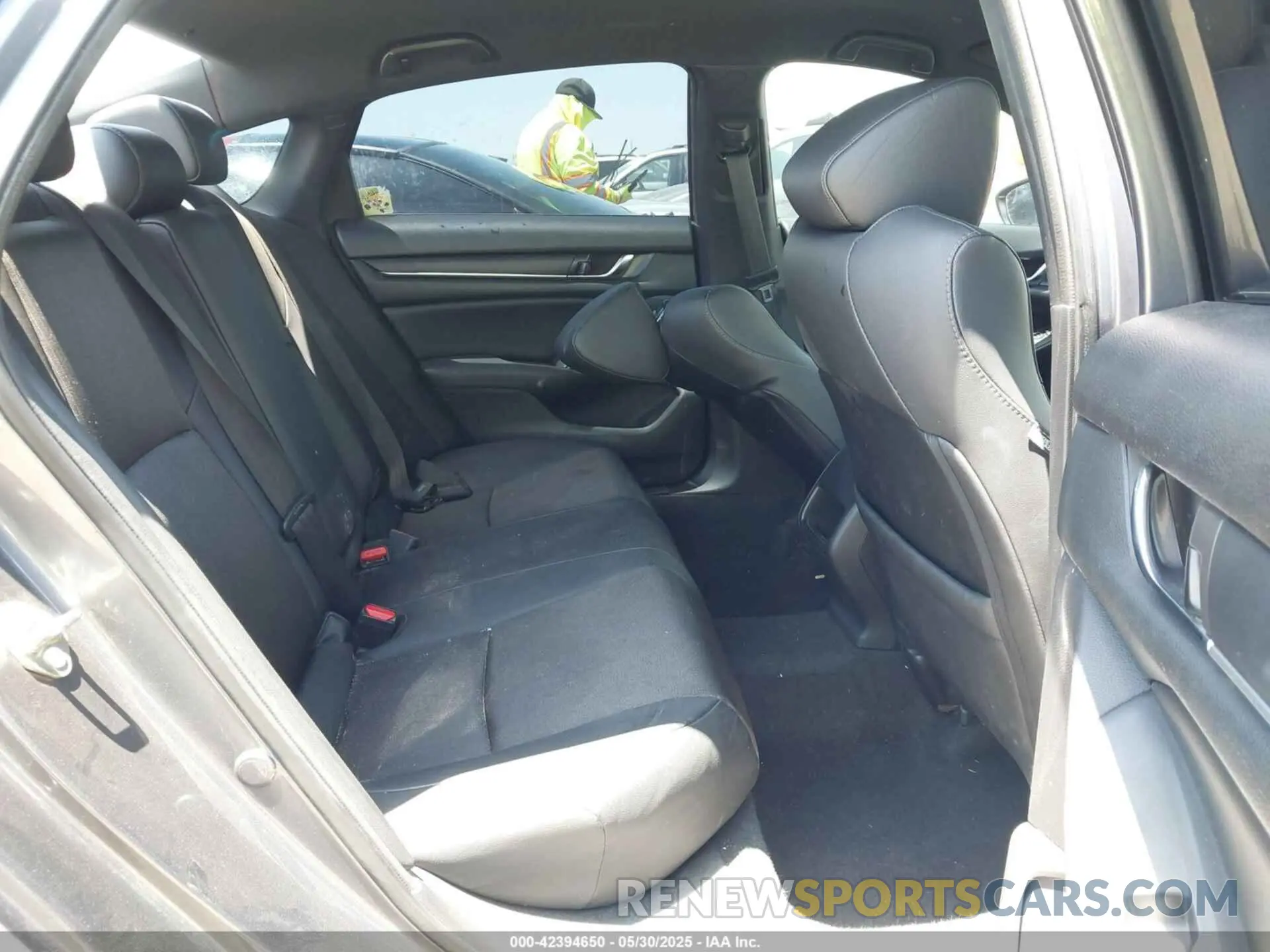8 Photograph of a damaged car 1HGCV1F31LA035801 HONDA ACCORD 2020