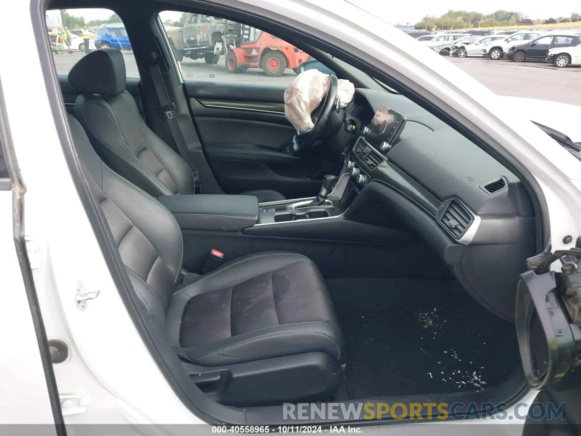 5 Photograph of a damaged car 1HGCV1F31LA066157 HONDA ACCORD 2020