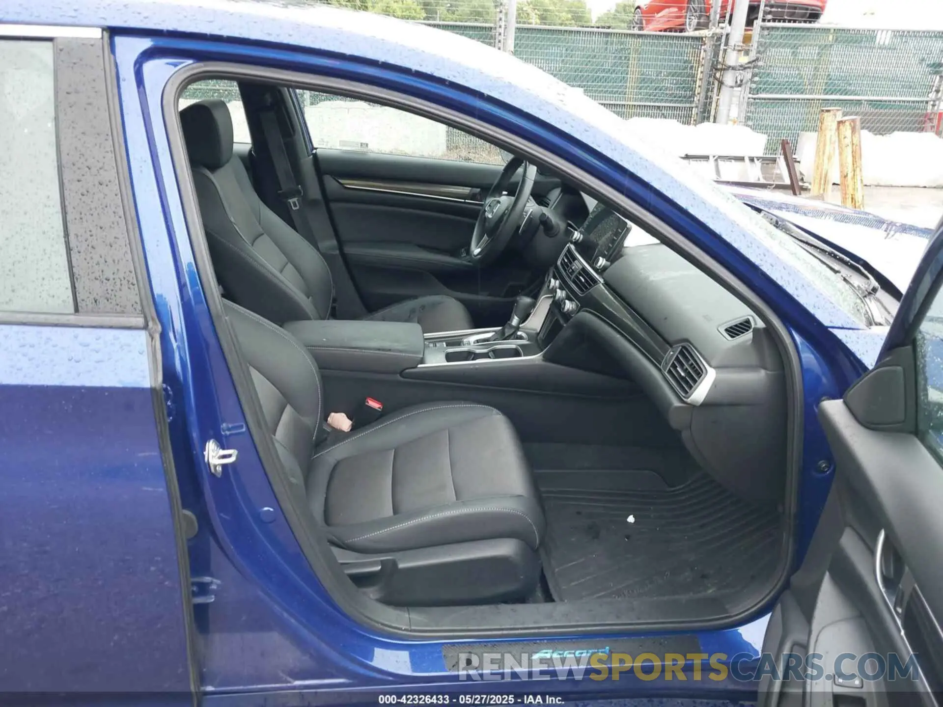 5 Photograph of a damaged car 1HGCV1F31LA106138 HONDA ACCORD 2020
