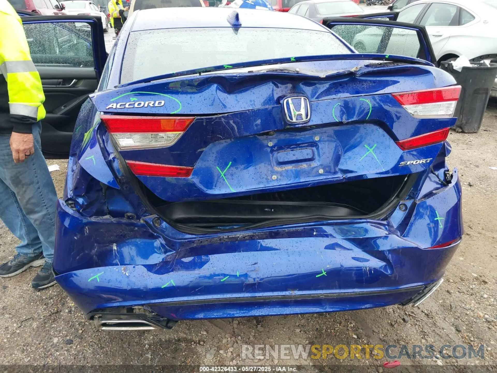 6 Photograph of a damaged car 1HGCV1F31LA106138 HONDA ACCORD 2020