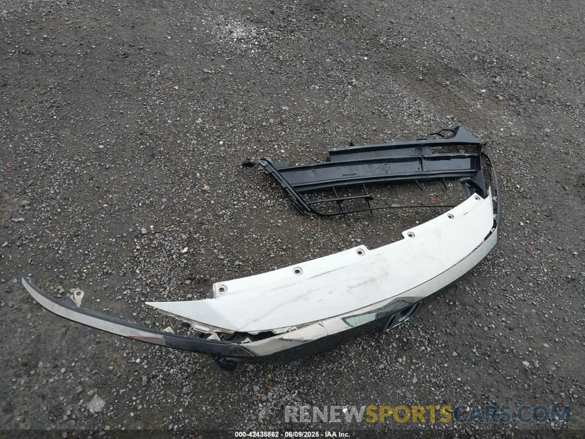 12 Photograph of a damaged car 1HGCV1F31LA108245 HONDA ACCORD 2020