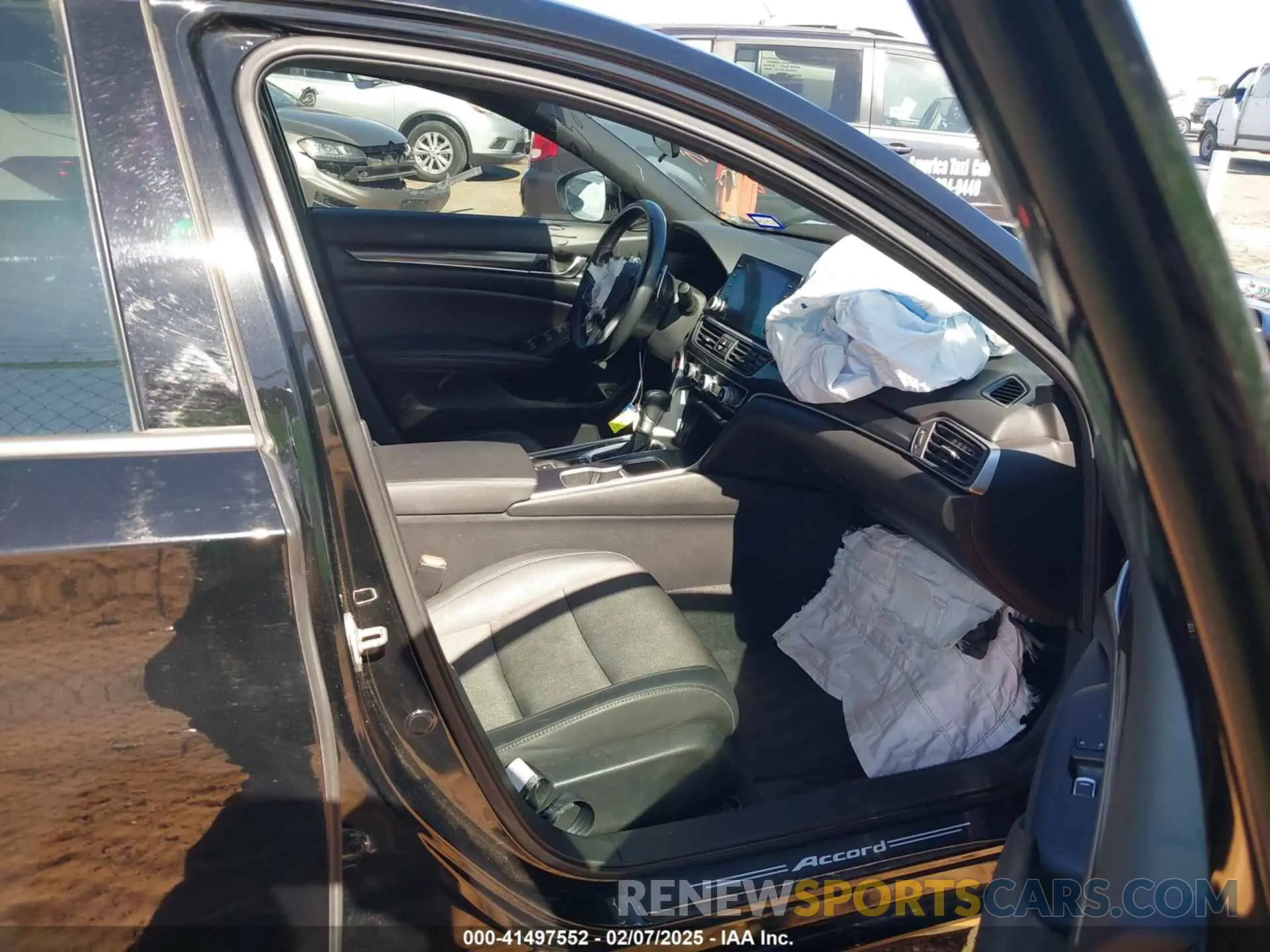 5 Photograph of a damaged car 1HGCV1F31LA109265 HONDA ACCORD 2020