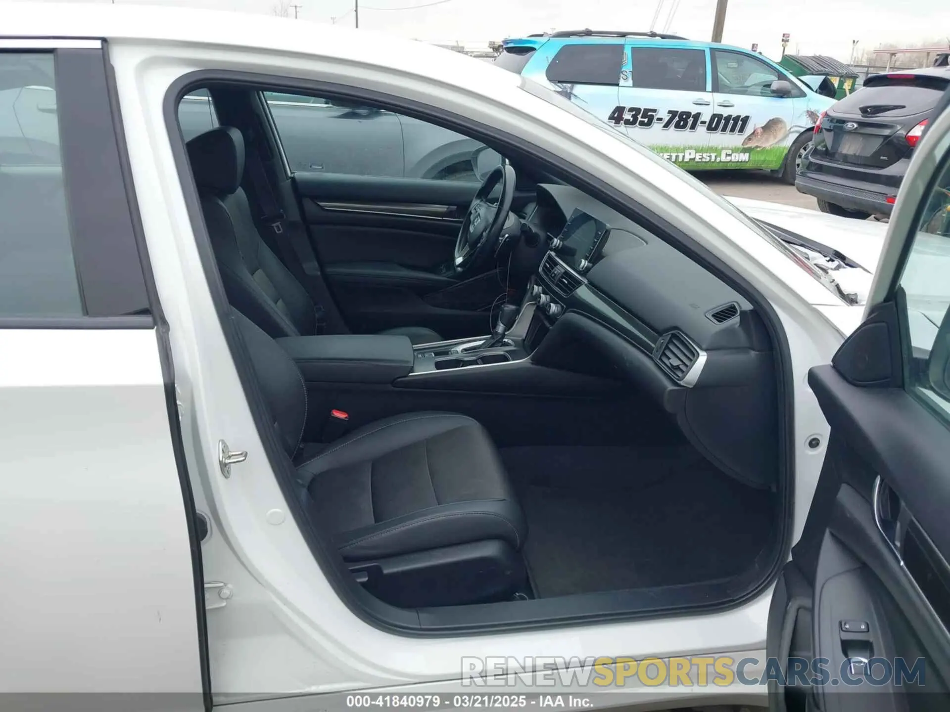5 Photograph of a damaged car 1HGCV1F31LA117401 HONDA ACCORD 2020