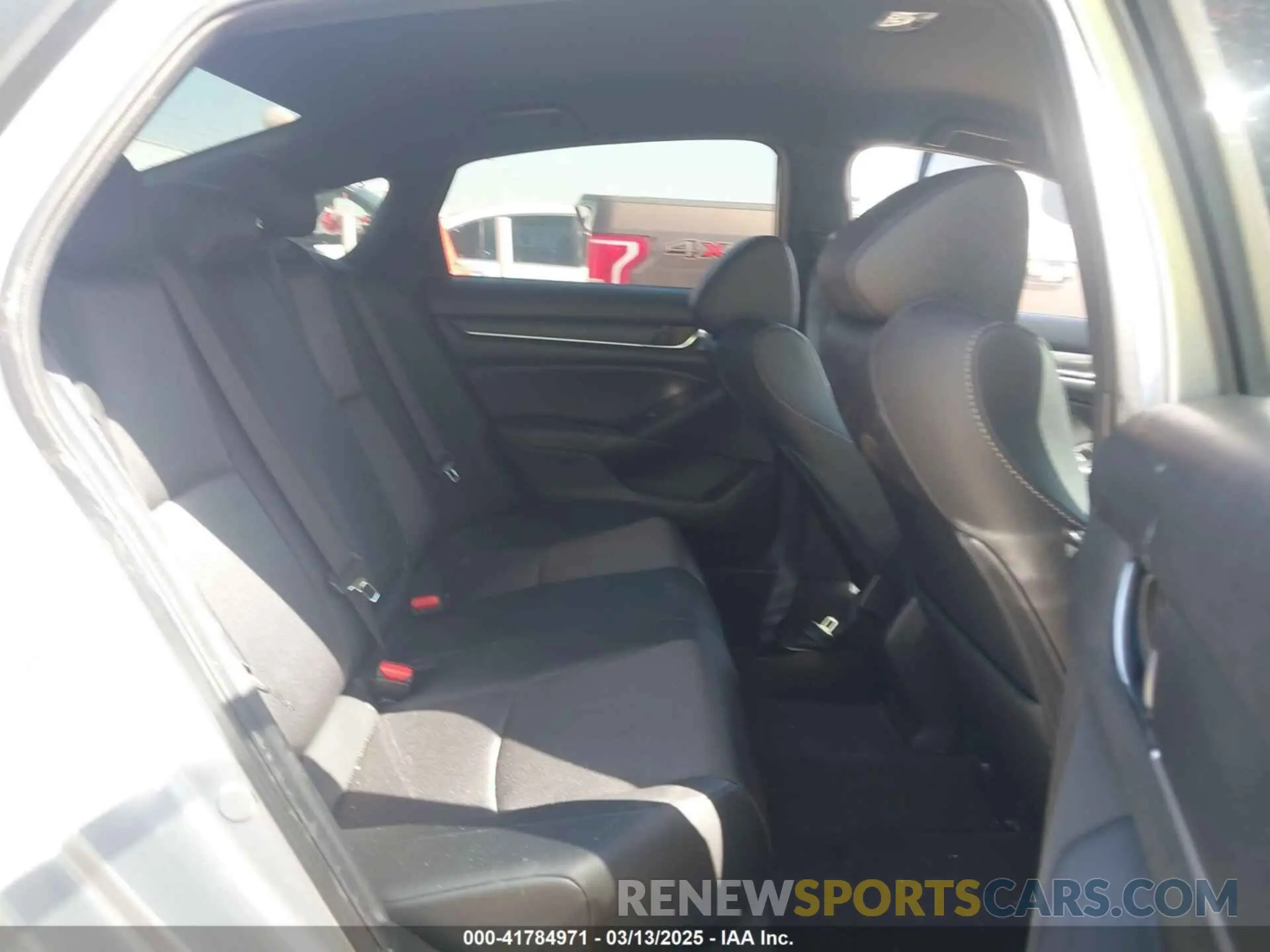 8 Photograph of a damaged car 1HGCV1F31LA132738 HONDA ACCORD 2020