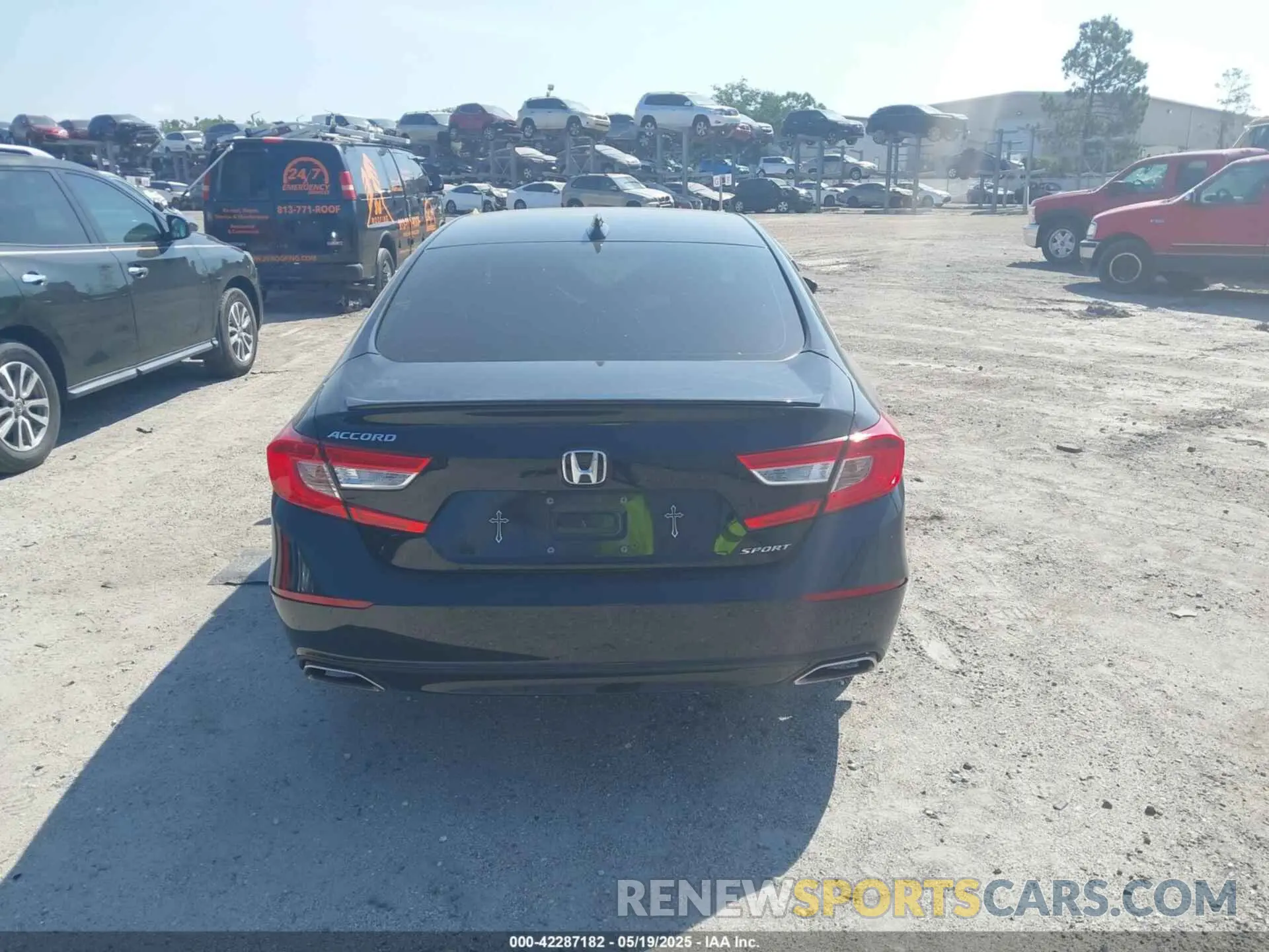 16 Photograph of a damaged car 1HGCV1F31LA135154 HONDA ACCORD 2020