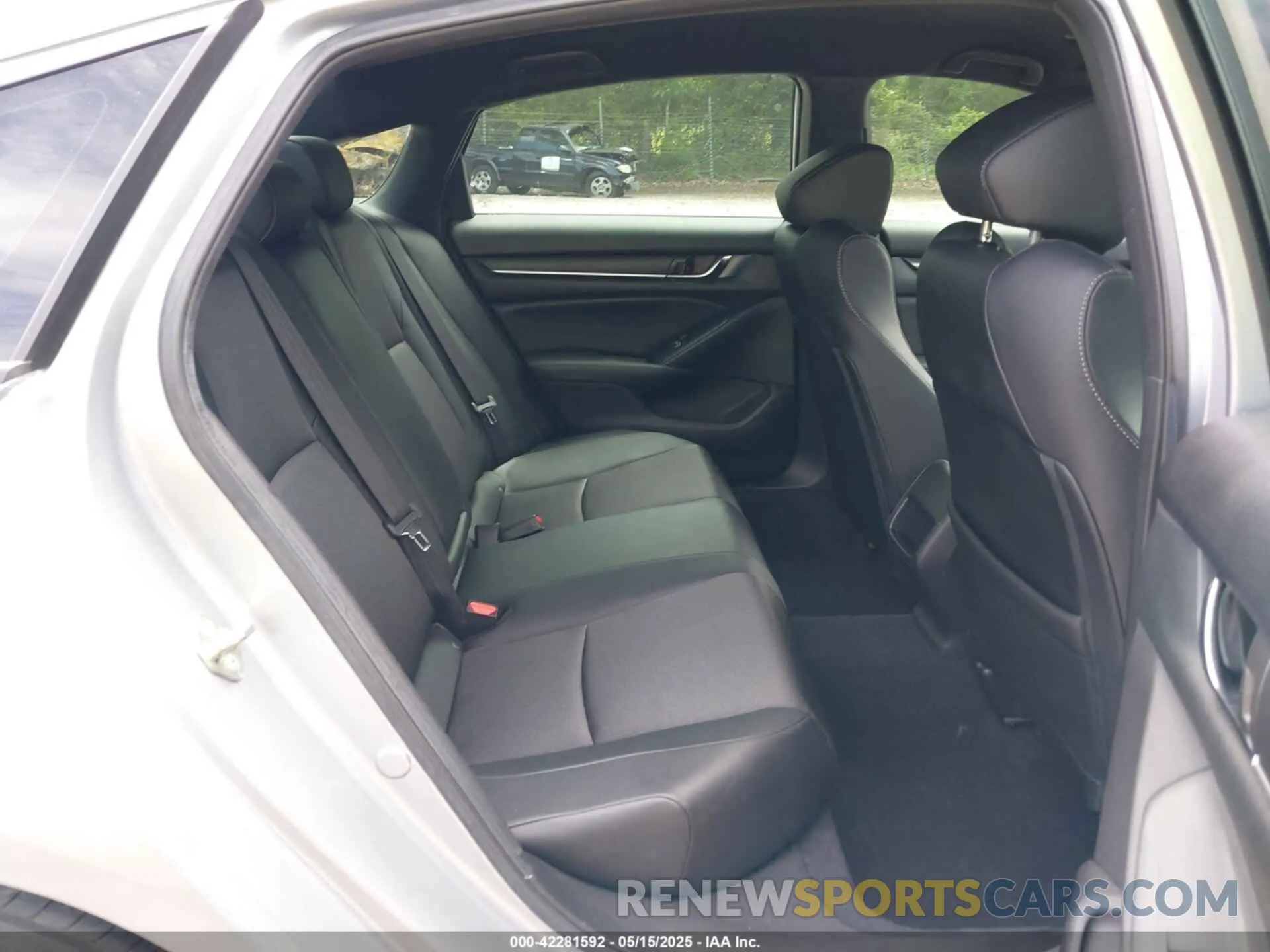 8 Photograph of a damaged car 1HGCV1F31LA135235 HONDA ACCORD 2020