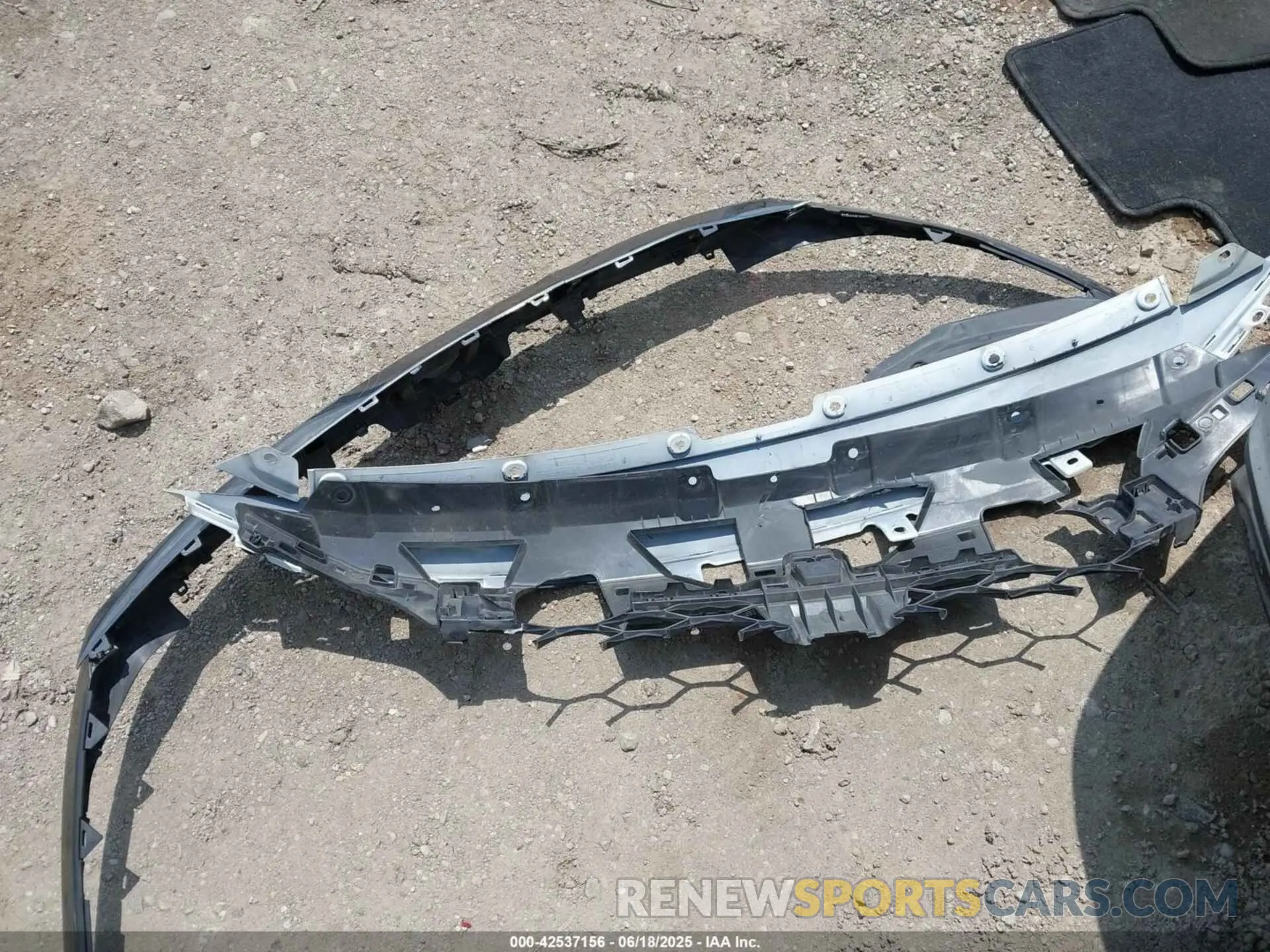 12 Photograph of a damaged car 1HGCV1F32LA006212 HONDA ACCORD 2020