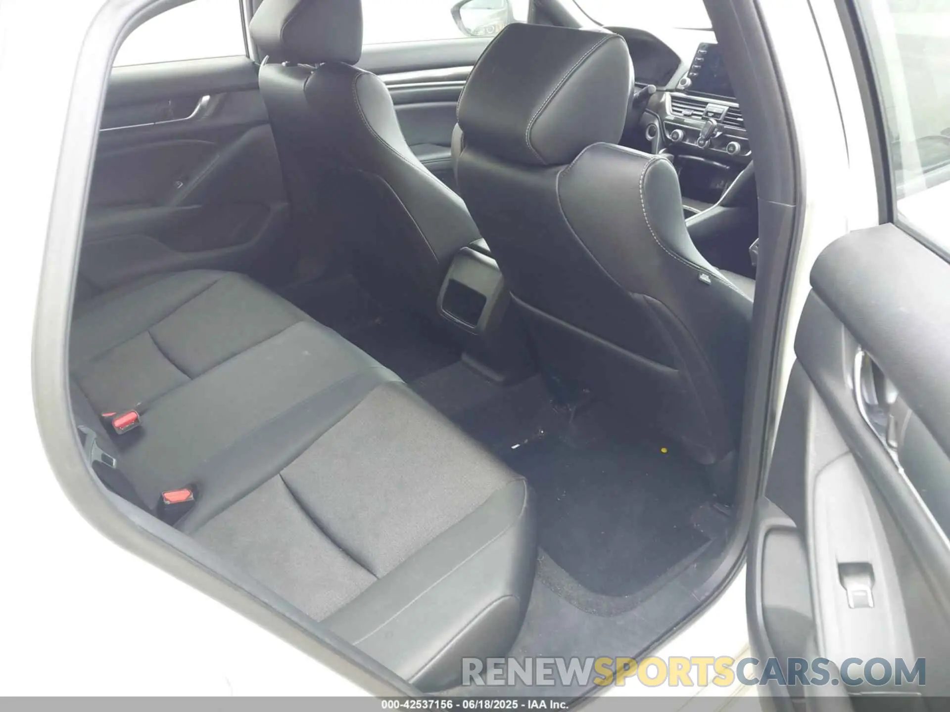 8 Photograph of a damaged car 1HGCV1F32LA006212 HONDA ACCORD 2020