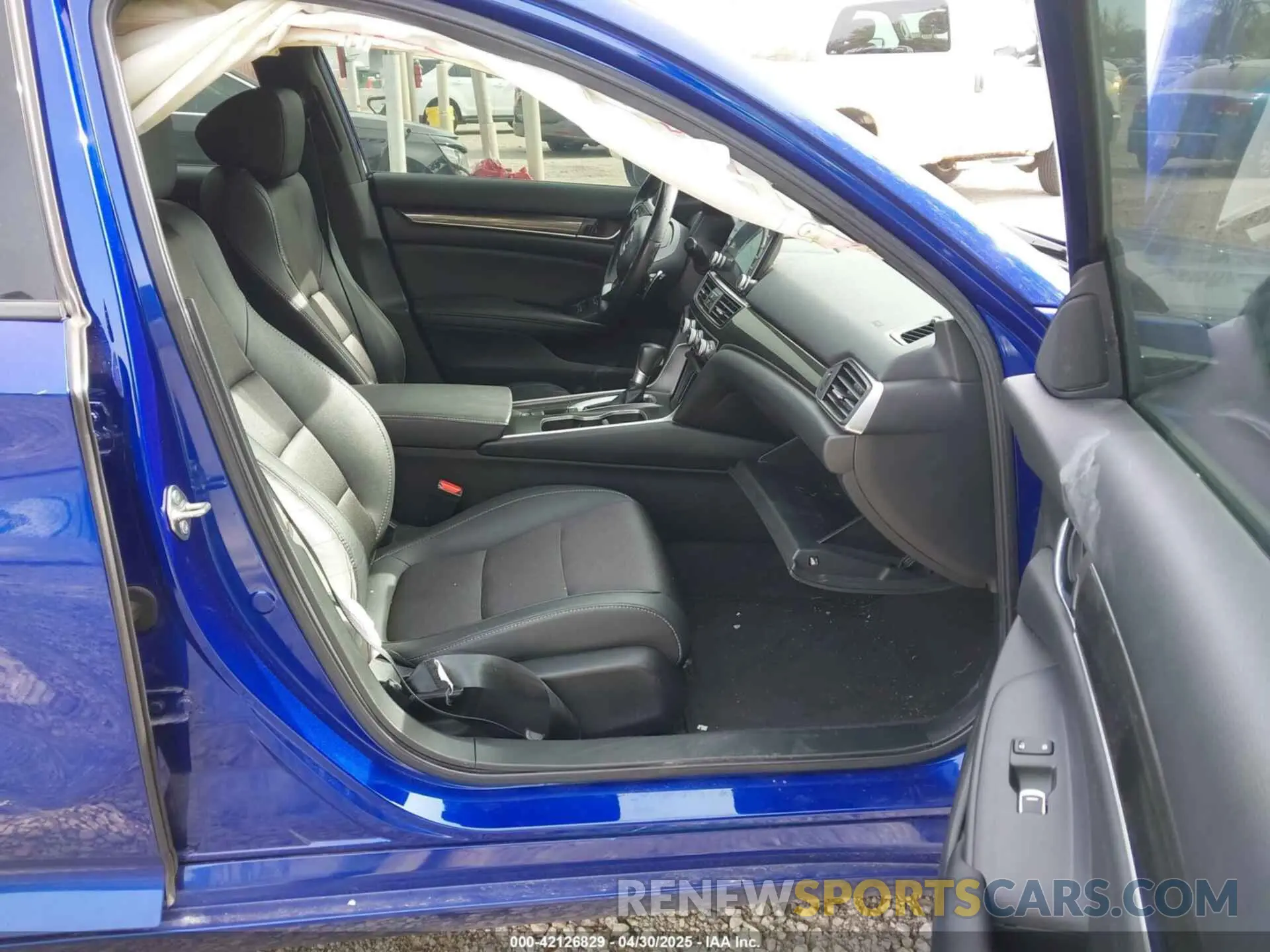 5 Photograph of a damaged car 1HGCV1F32LA032972 HONDA ACCORD 2020
