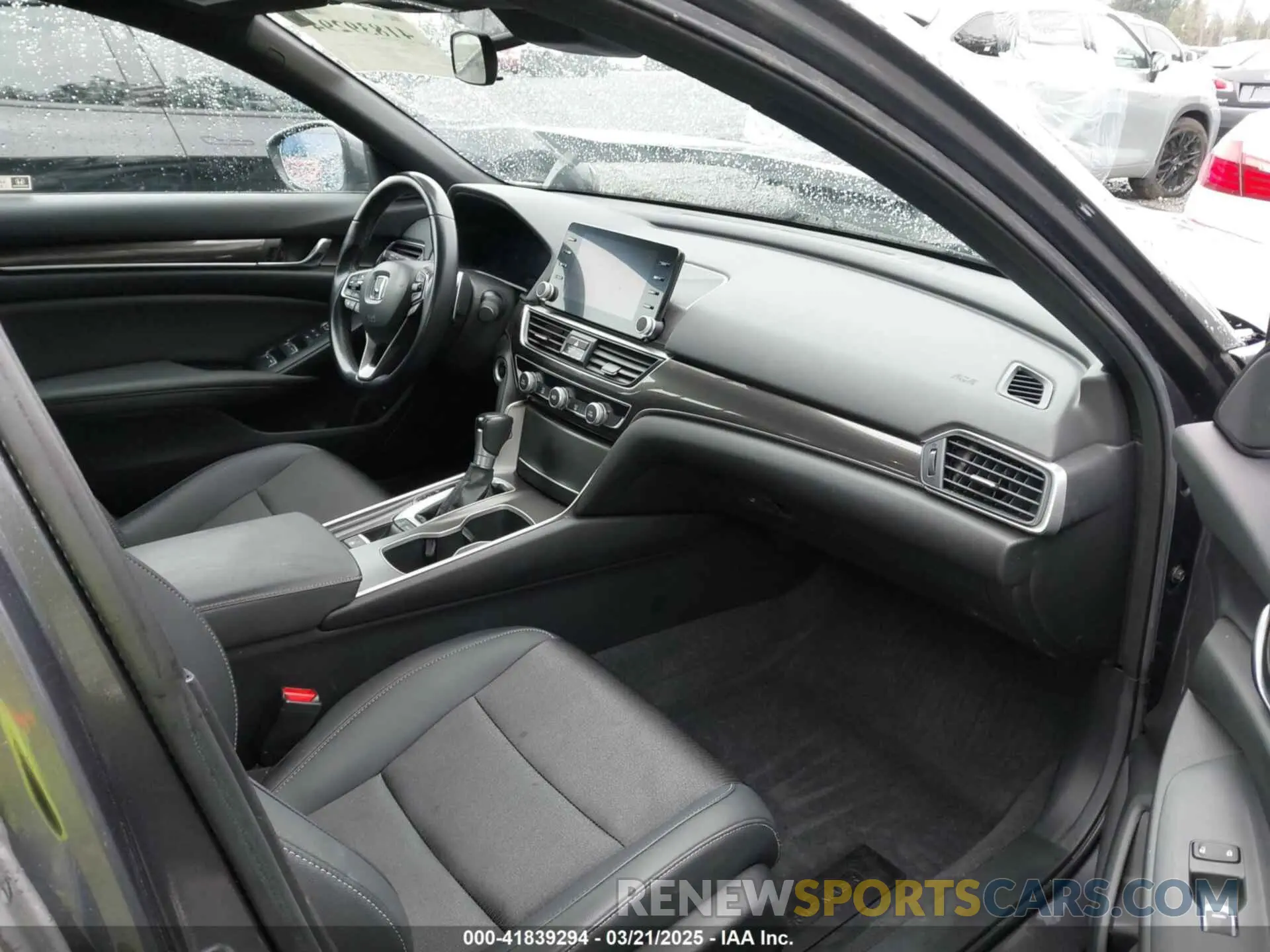 5 Photograph of a damaged car 1HGCV1F32LA065373 HONDA ACCORD 2020