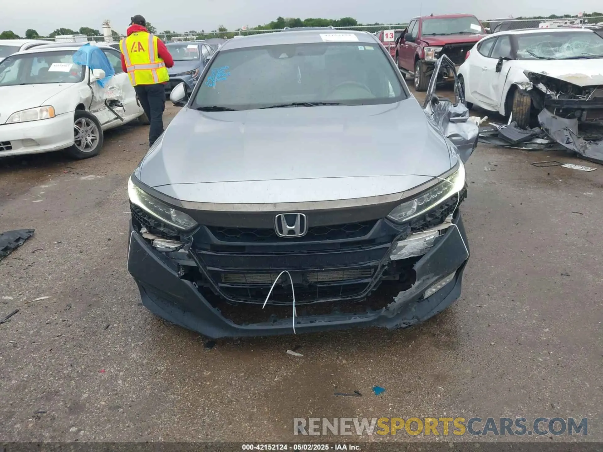 6 Photograph of a damaged car 1HGCV1F32LA072856 HONDA ACCORD 2020