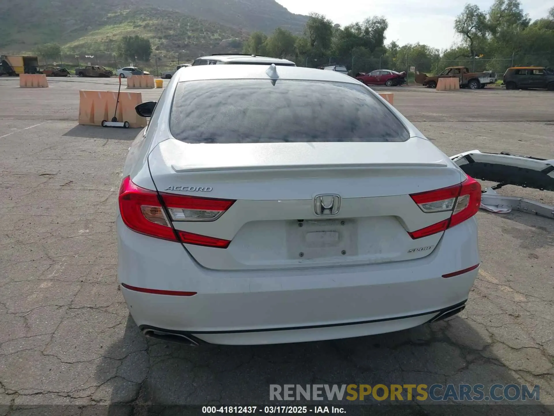 17 Photograph of a damaged car 1HGCV1F32LA080276 HONDA ACCORD 2020