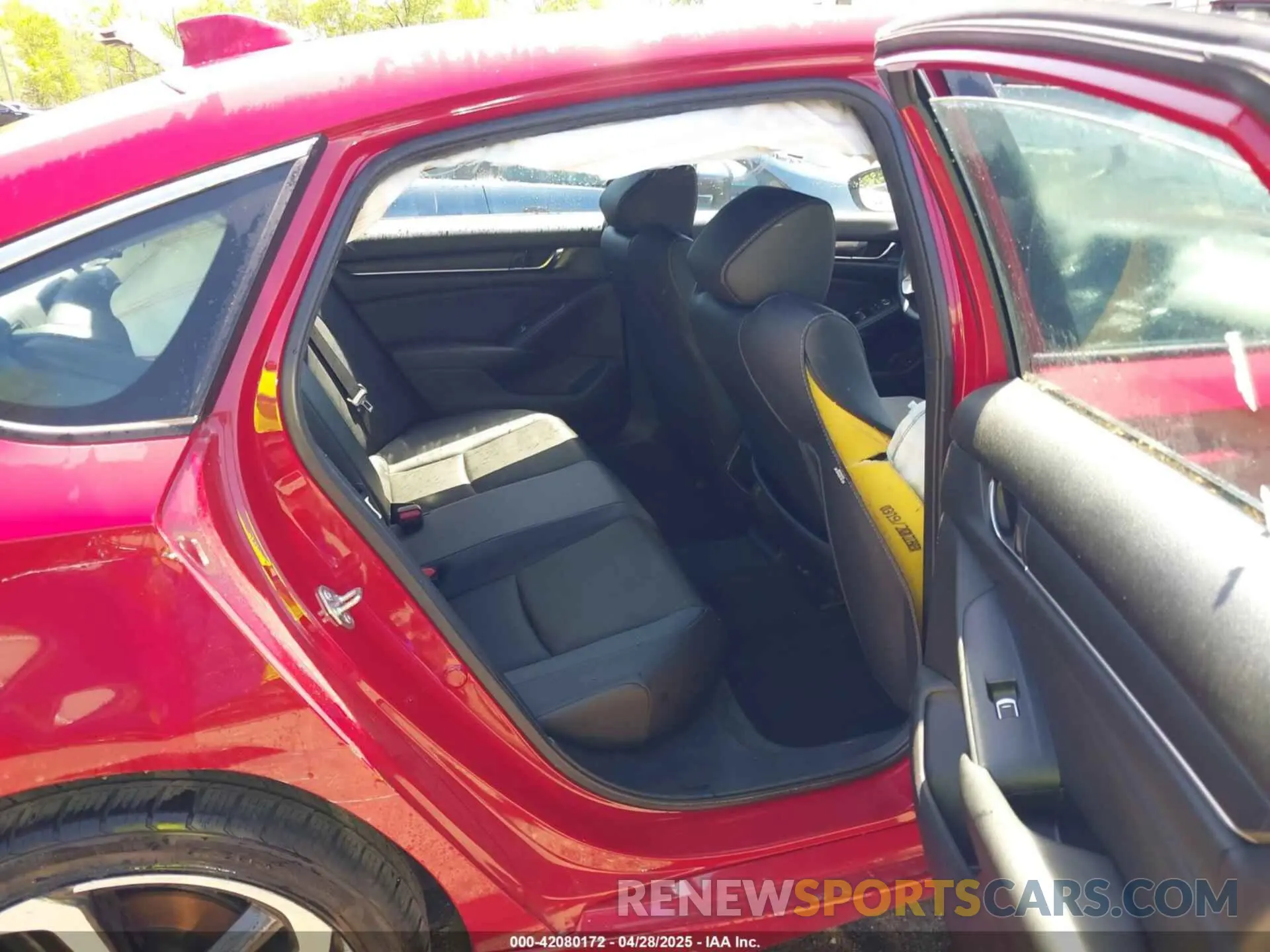 8 Photograph of a damaged car 1HGCV1F32LA088989 HONDA ACCORD 2020